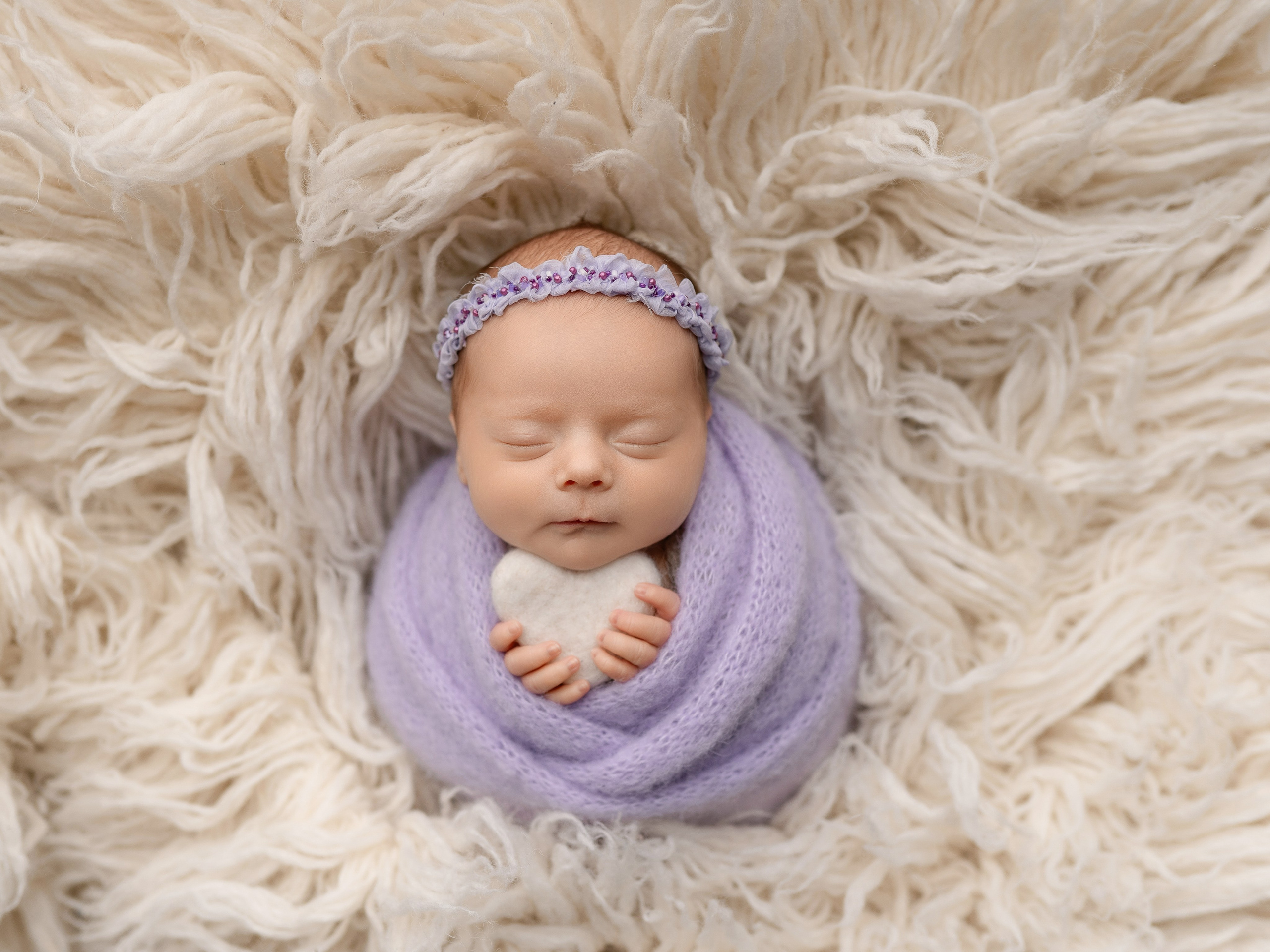 Esu Aleksandra naujagimių ir kudikių fotografė iš Vilniaus