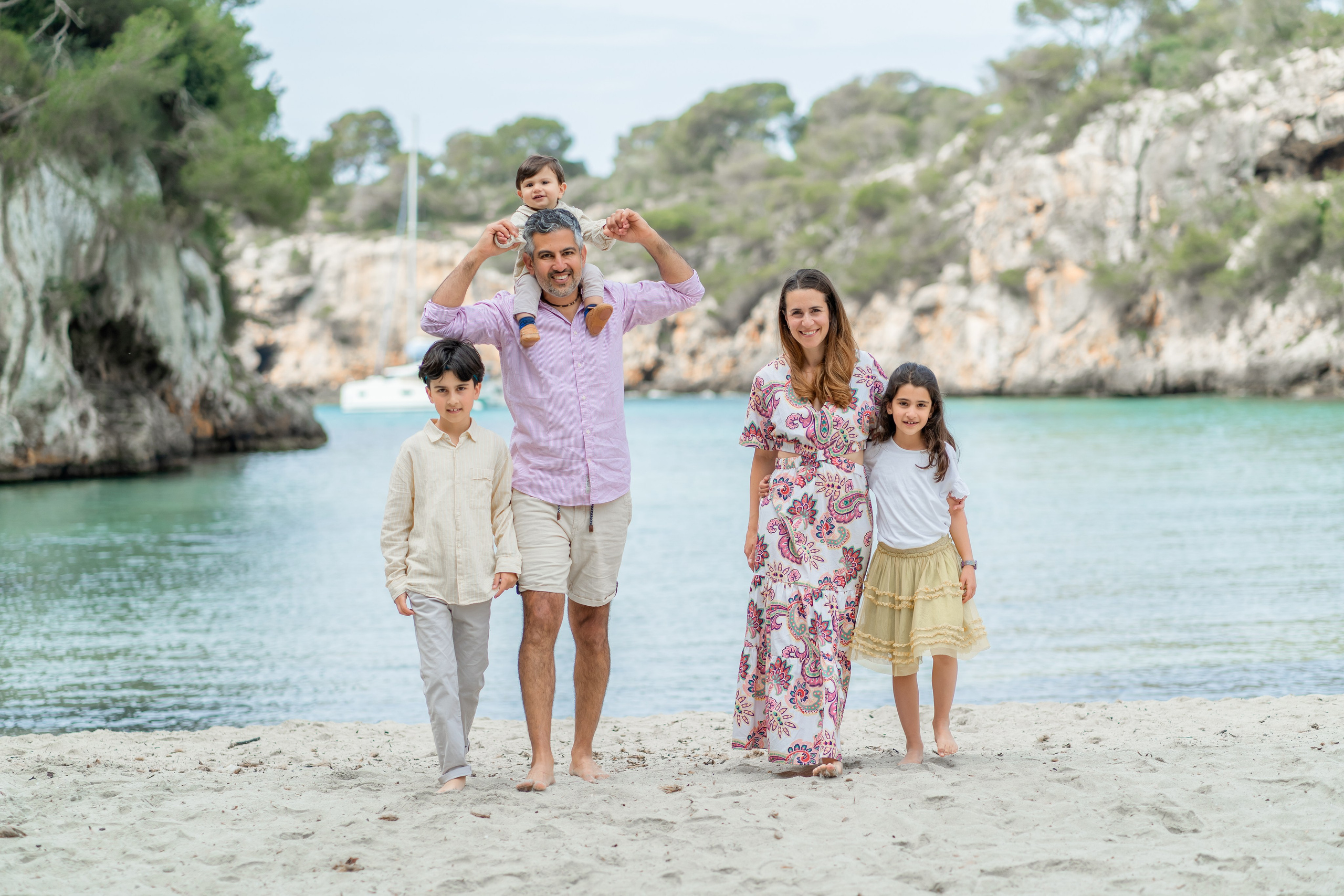 Familienshooting in Cala Pi. Deine Fotografin auf Mallorca für Familien und Business