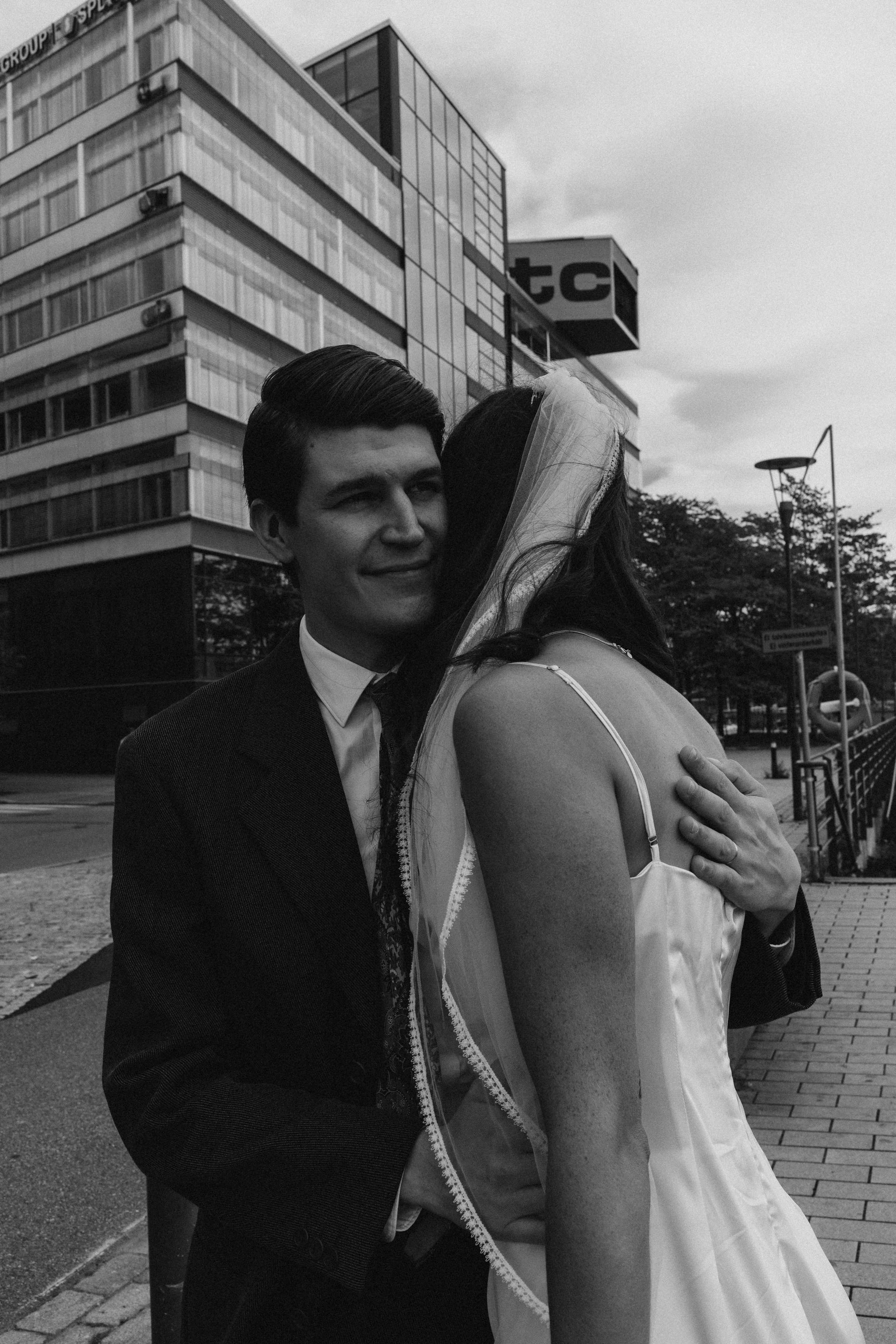 V&S. Wedding and potrait photographer in Helsinki Vickan O