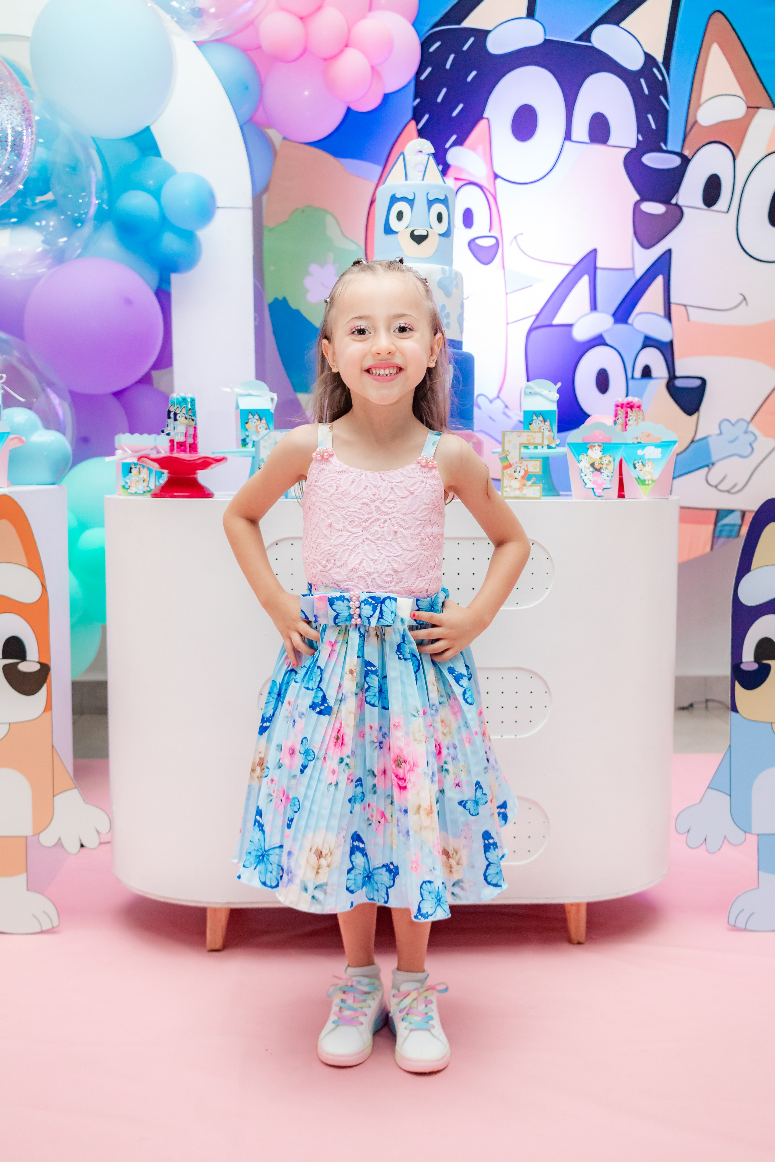 Alice — Aniversário 6 anos. Principal