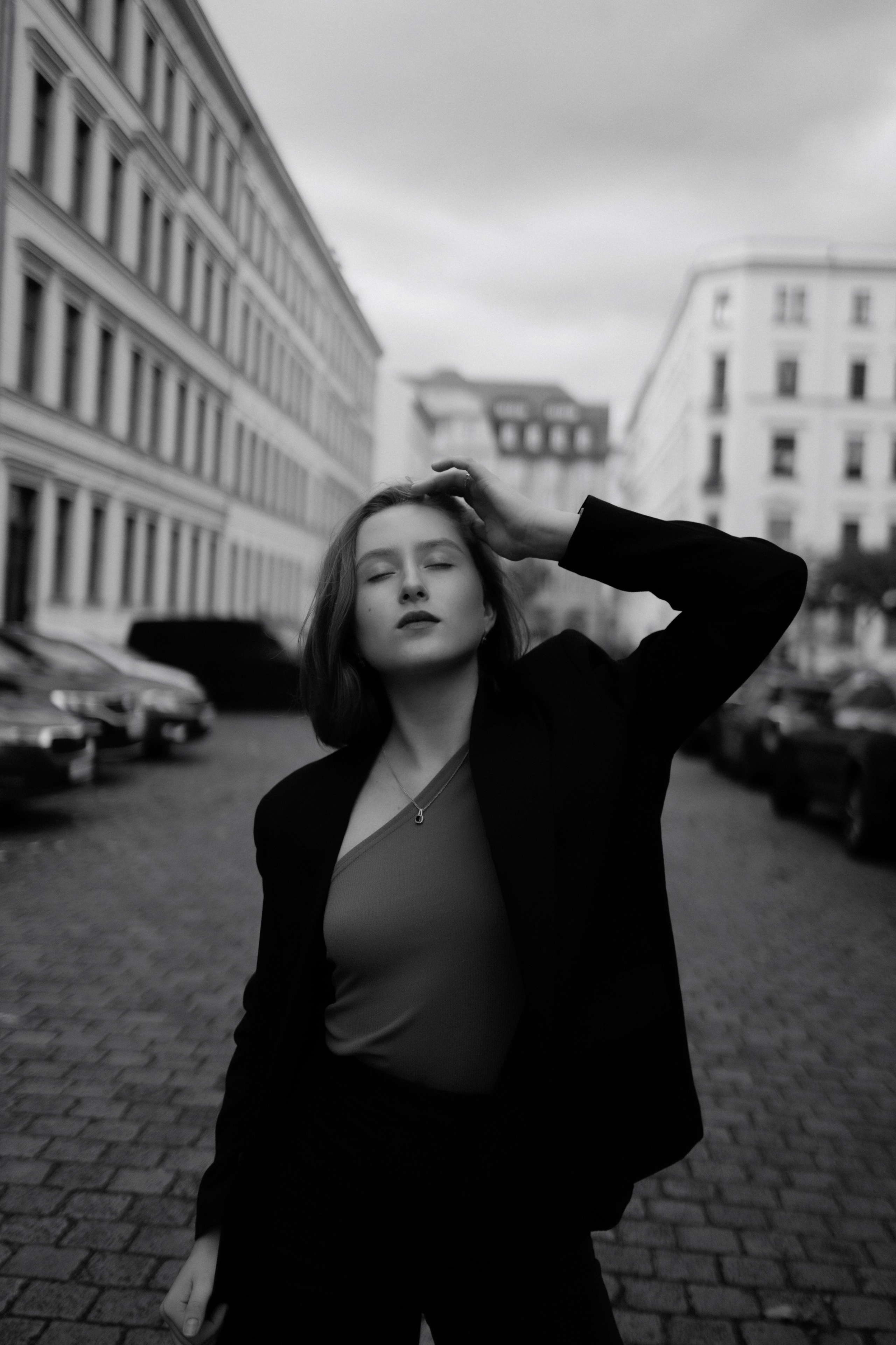 Timeless Grace — Black & White Portraits in the City. Elegant, Cinematic, Authentic. Kristina Kozheltsova- Soulful Portrait&Lifestyle&Love Story Photographer in Leipzig, Germany
