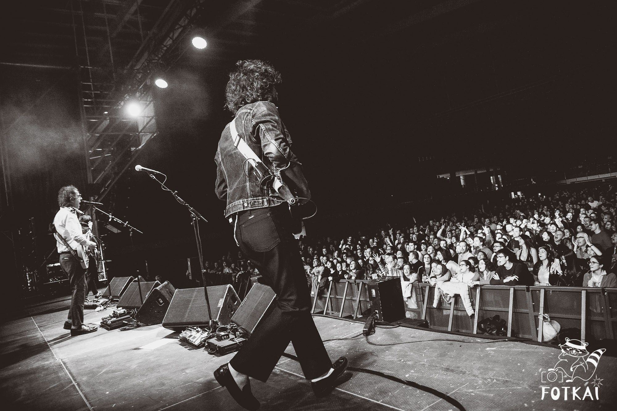 Sidonie en Torrevieja 2025 – Fotos del concierto y reportaje completo | FOTKAI