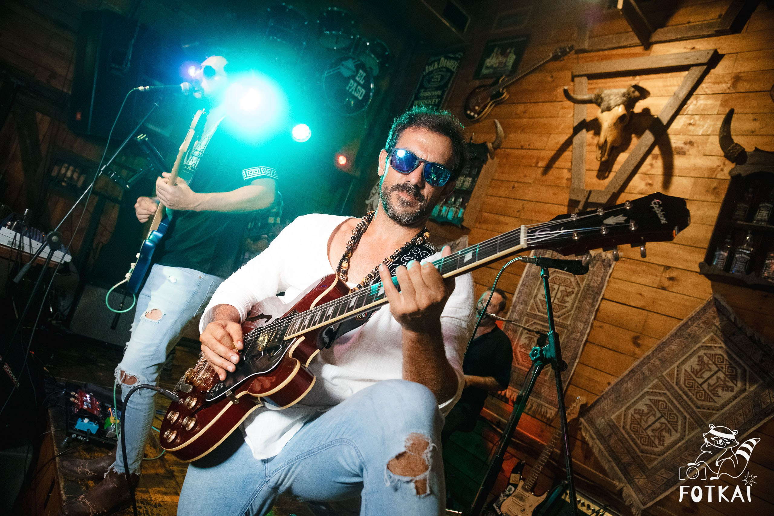 Stones of the Coast en El Paso Rock Bar Torrevieja: Reportaje fotográfico 20.09.25 | FOTKAI