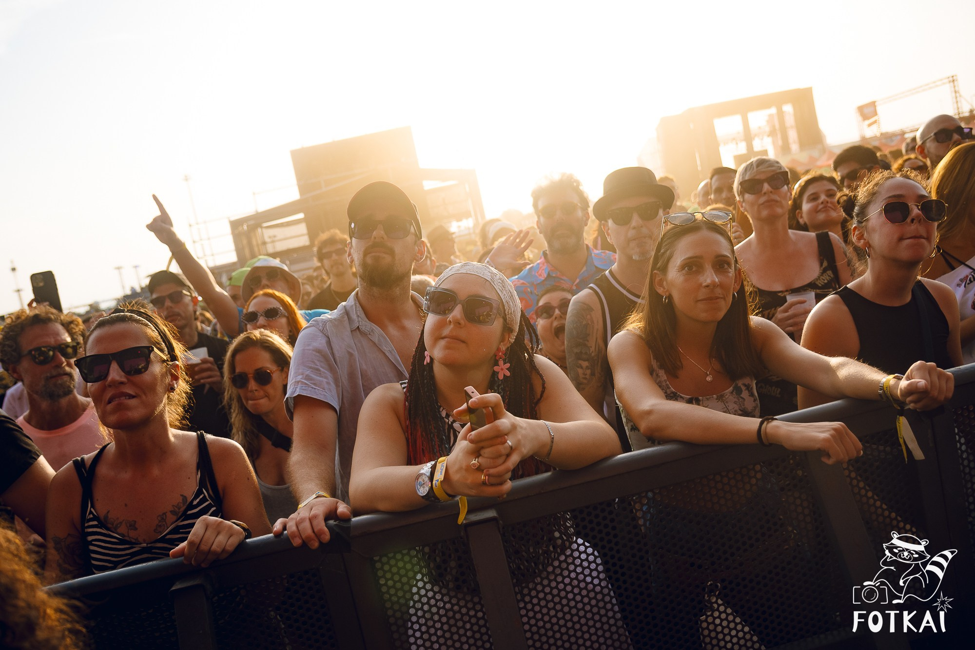Low Festival 2026 — Full Concert Photo Report from the Opening Night in Torrevieja | FOTKAI