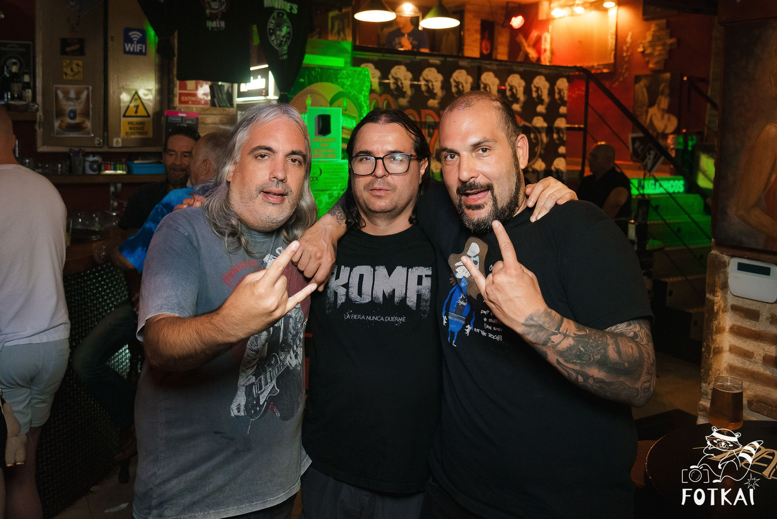 Monroe’s Rock Bar Torrevieja: Reportaje fotográfico 01.08.25 | FOTKAI