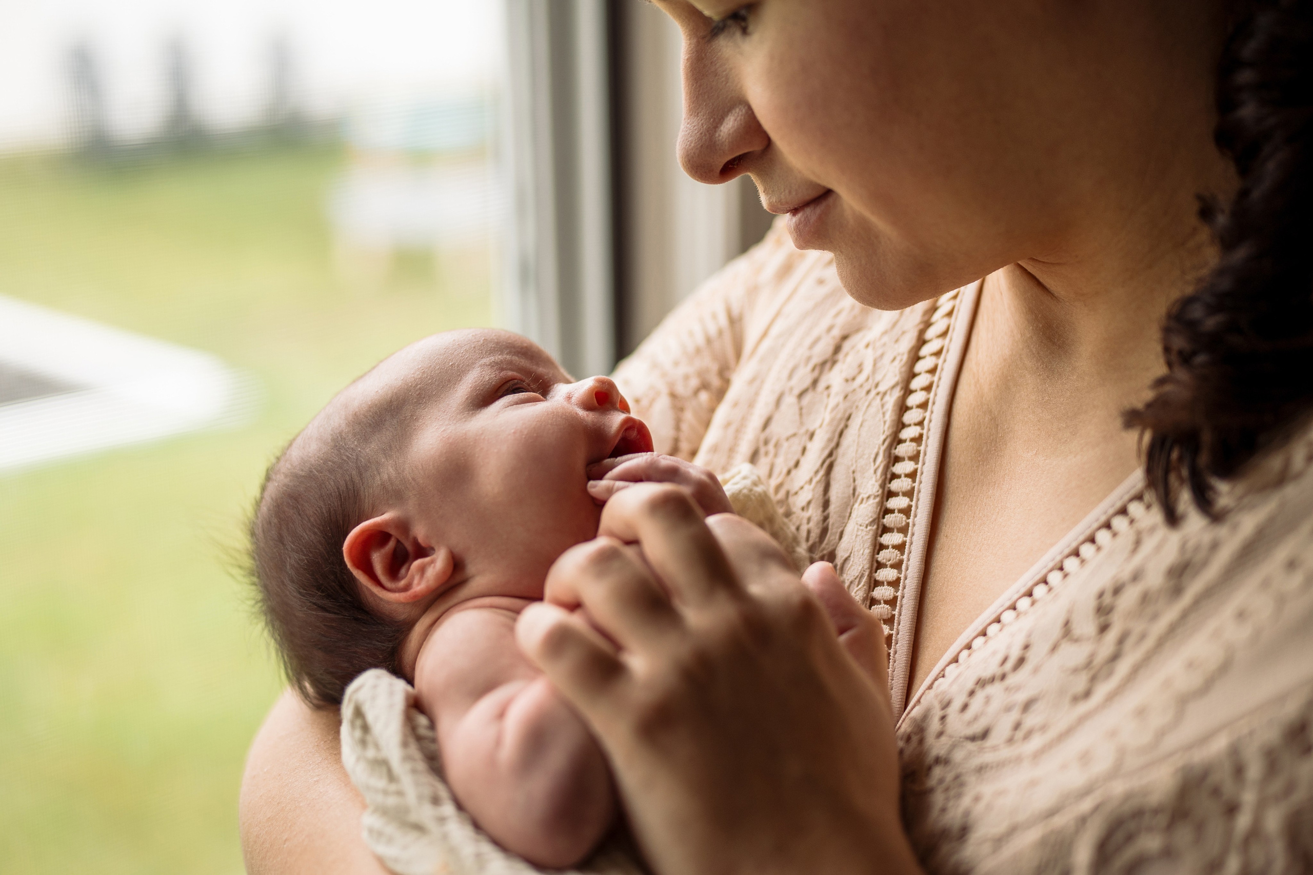Minimalist Newborn Photography – Timeless & Elegant. Alisa Tant — Family and newborn photographer Bucks County, Montgomery county, Philadelphia, NJ