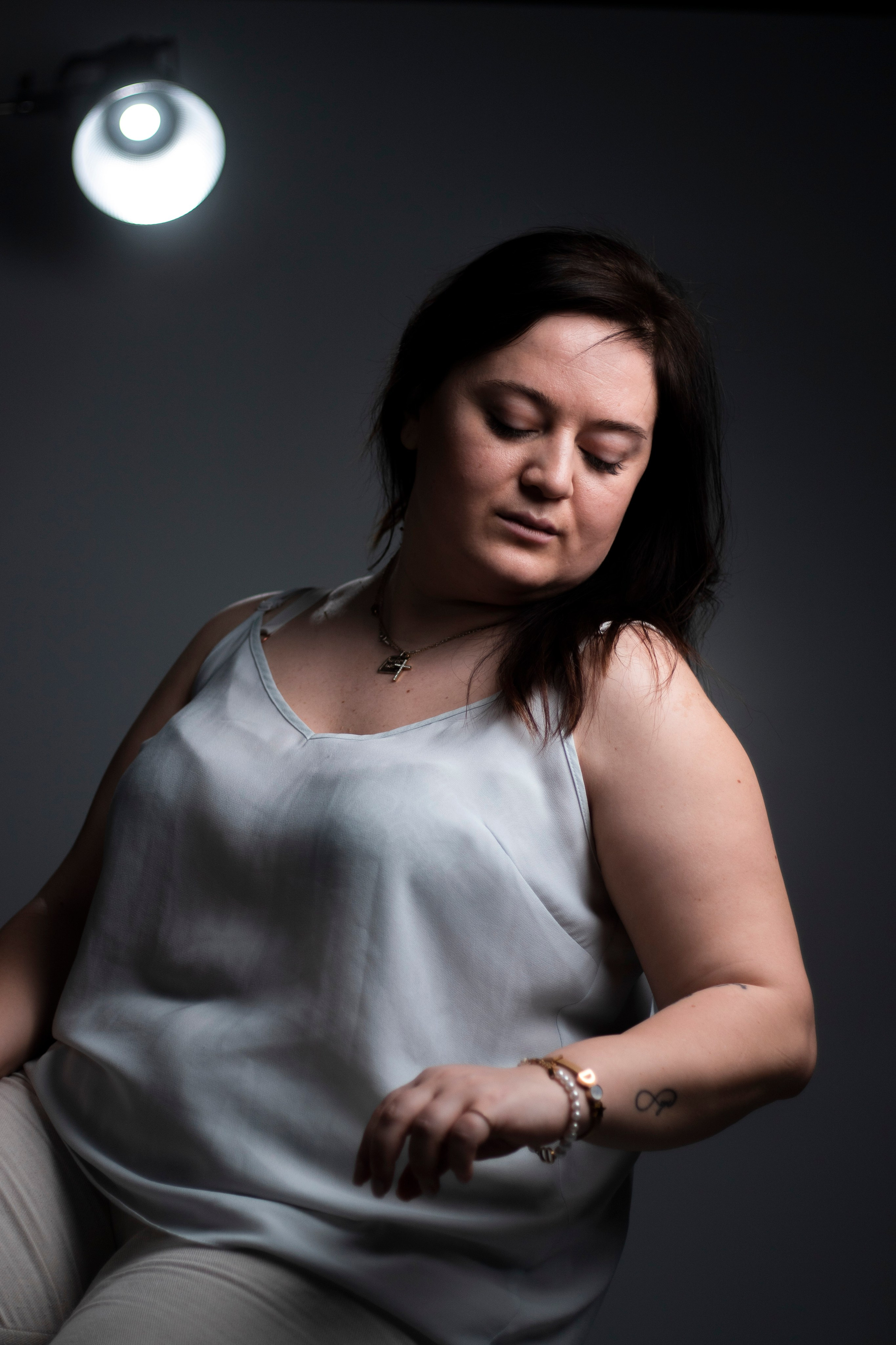 სტუდიური და გარე ფოტოსესიები. Clapp Studio