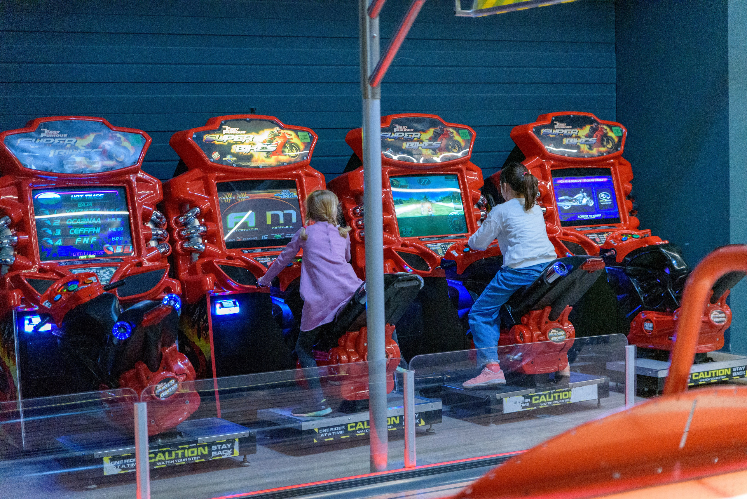 Fotograf petrecere, fotograf aniversare copii, fotograf party, fotograf onomastica, fotograf profesionist Bucuresti, fotograf copii, fotograf animatori