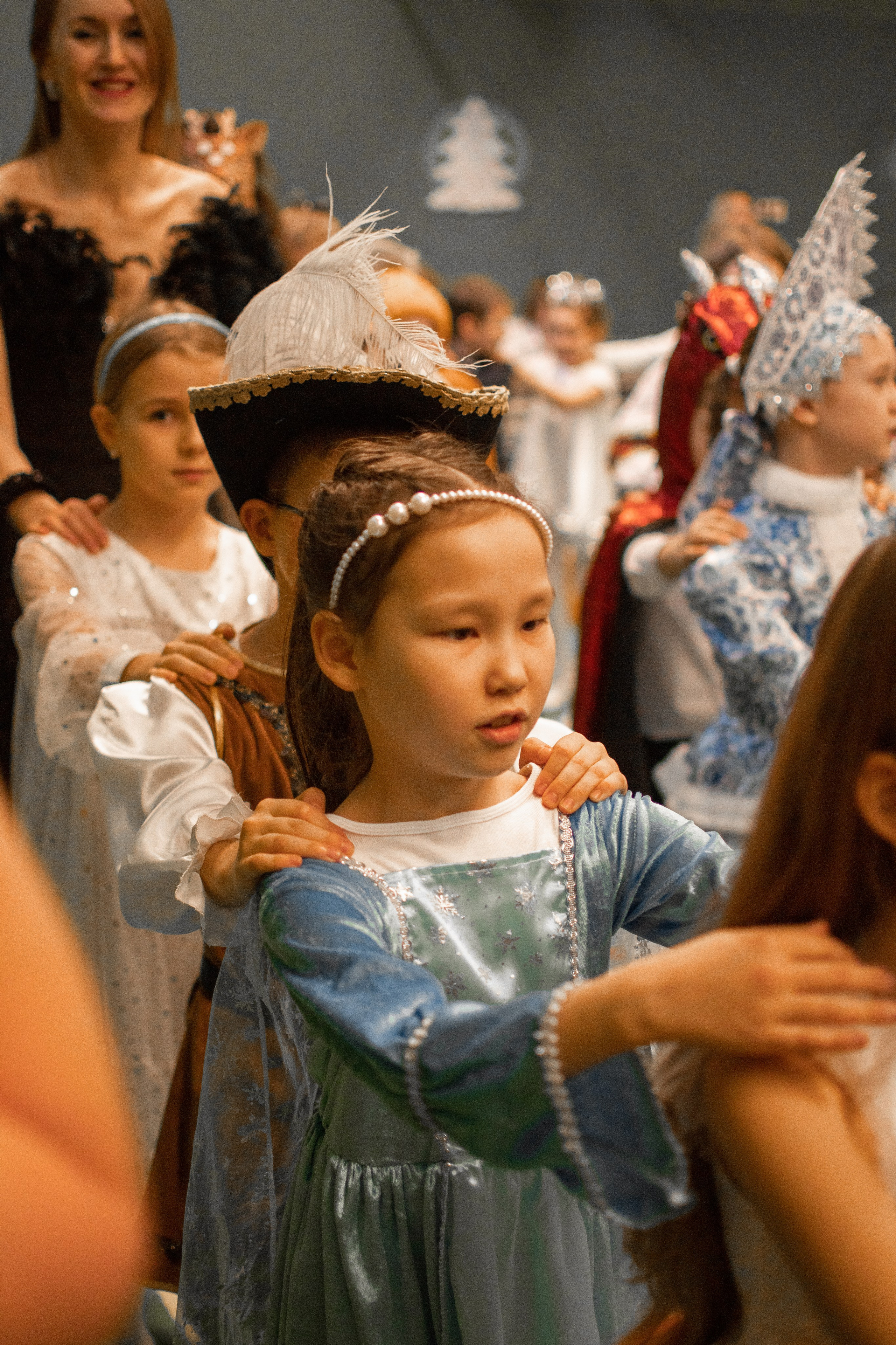 Новогодний хоровод. Семейный и детский фотограф