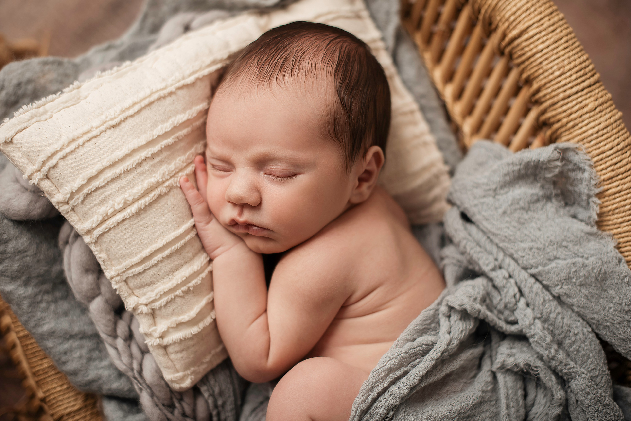 Kit Yakushevskyi. Newborn, pregnancy, family photographer in New Jersey