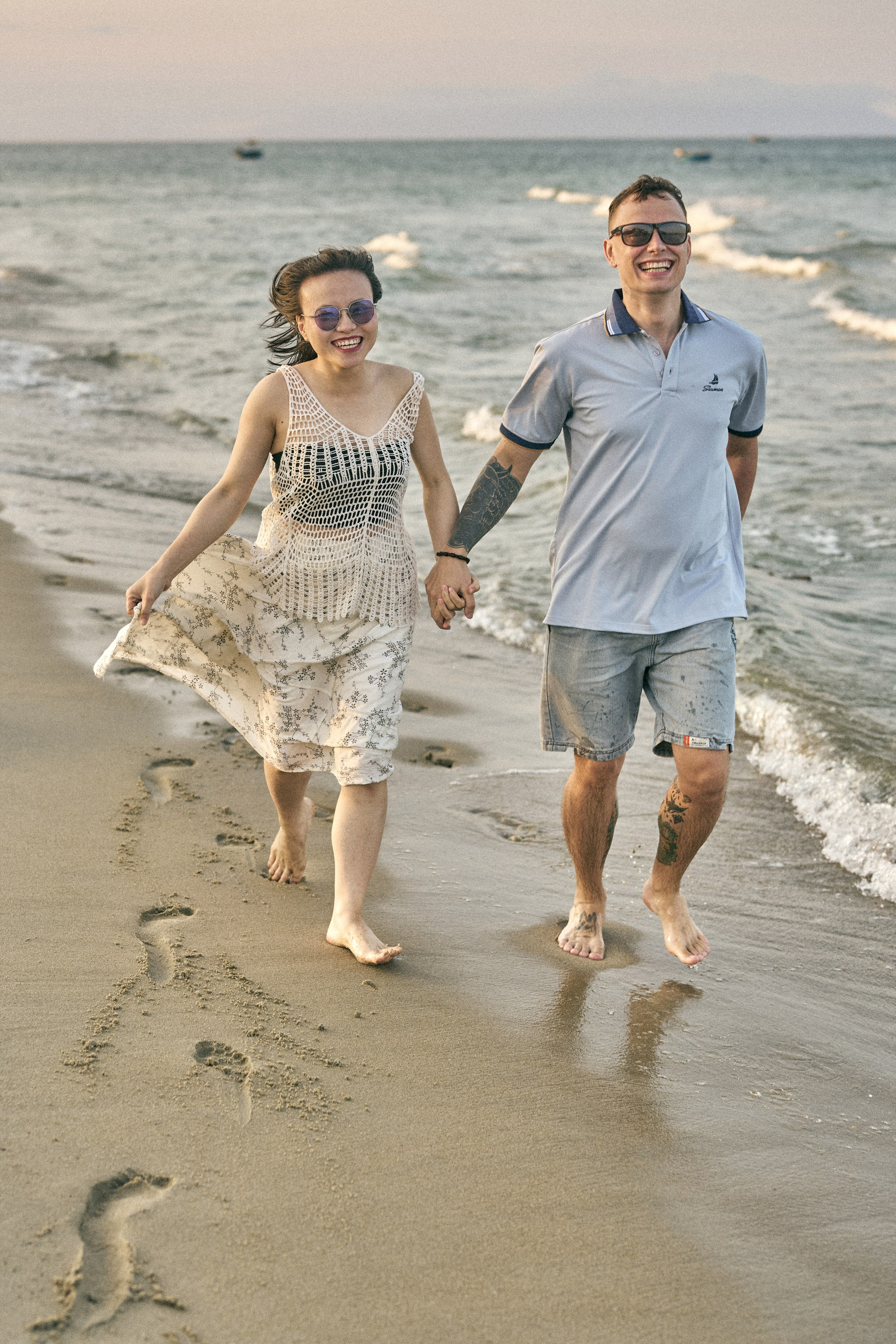 Lifestyle Photographer in Hoi An & Da Nang Love stories, family & wedding photography