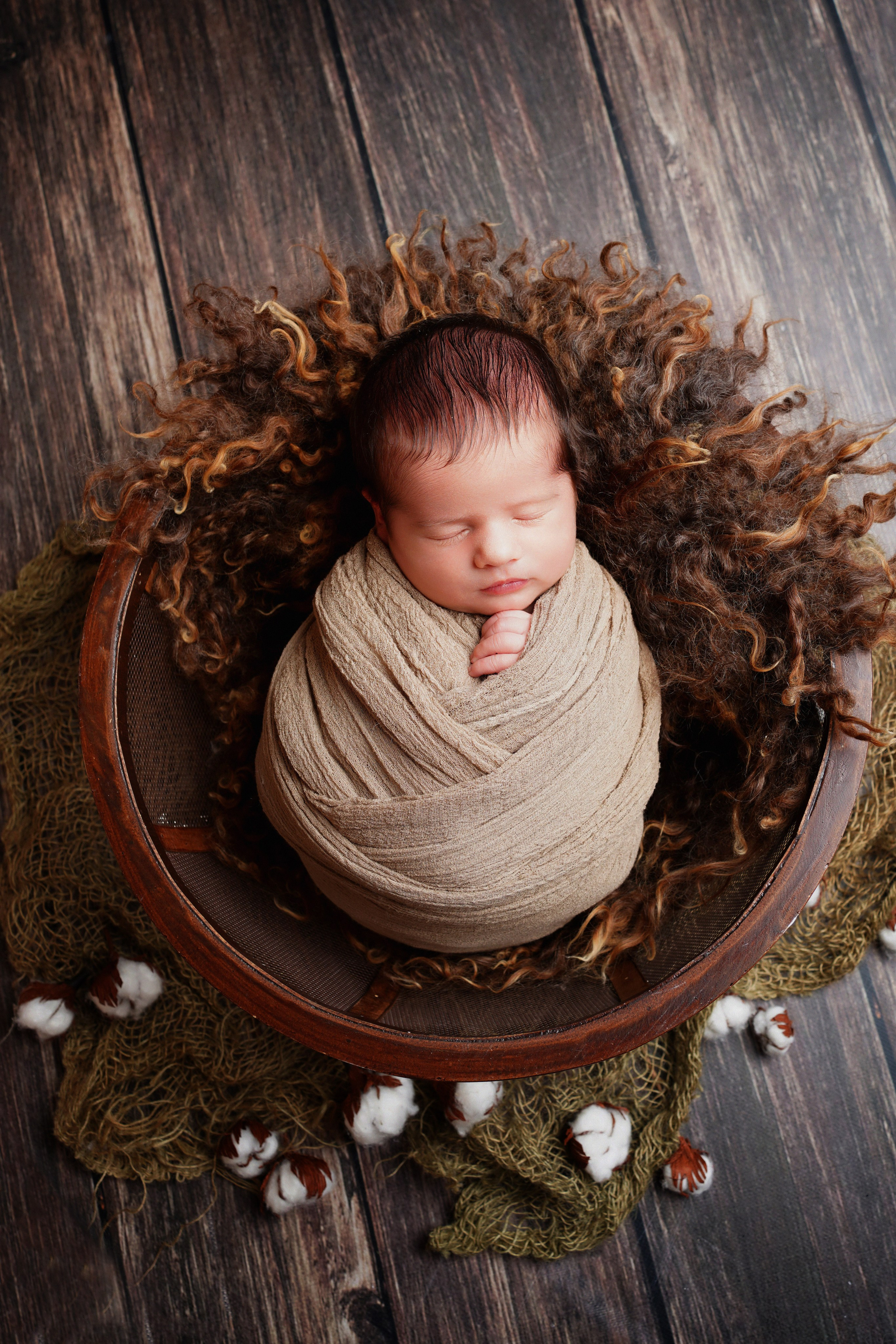 👶🏻. Neugeborenenfotografin und Retoucher in Augsburg Nastassia Schneider