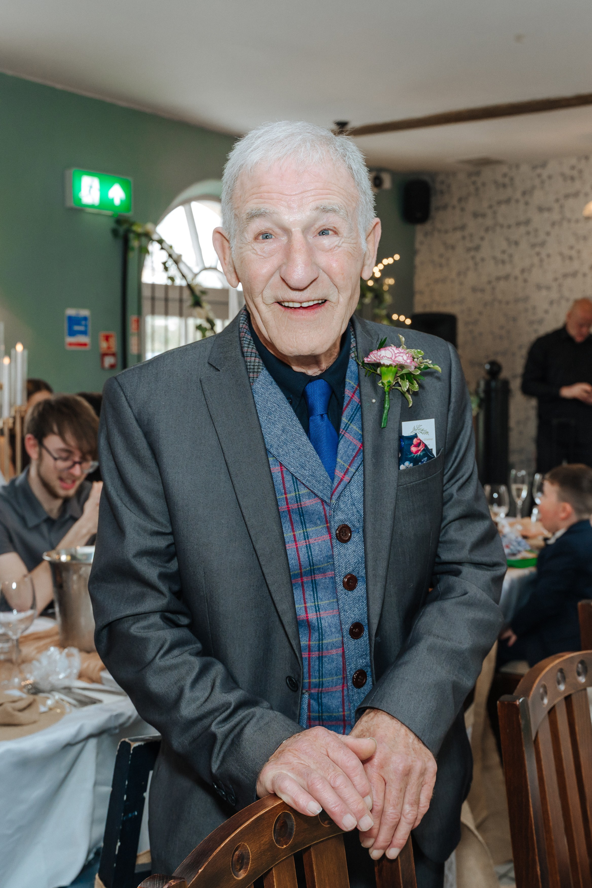 Luke and Nicola’s wedding at Danson House. Photographer in England Ekaterina Romanova