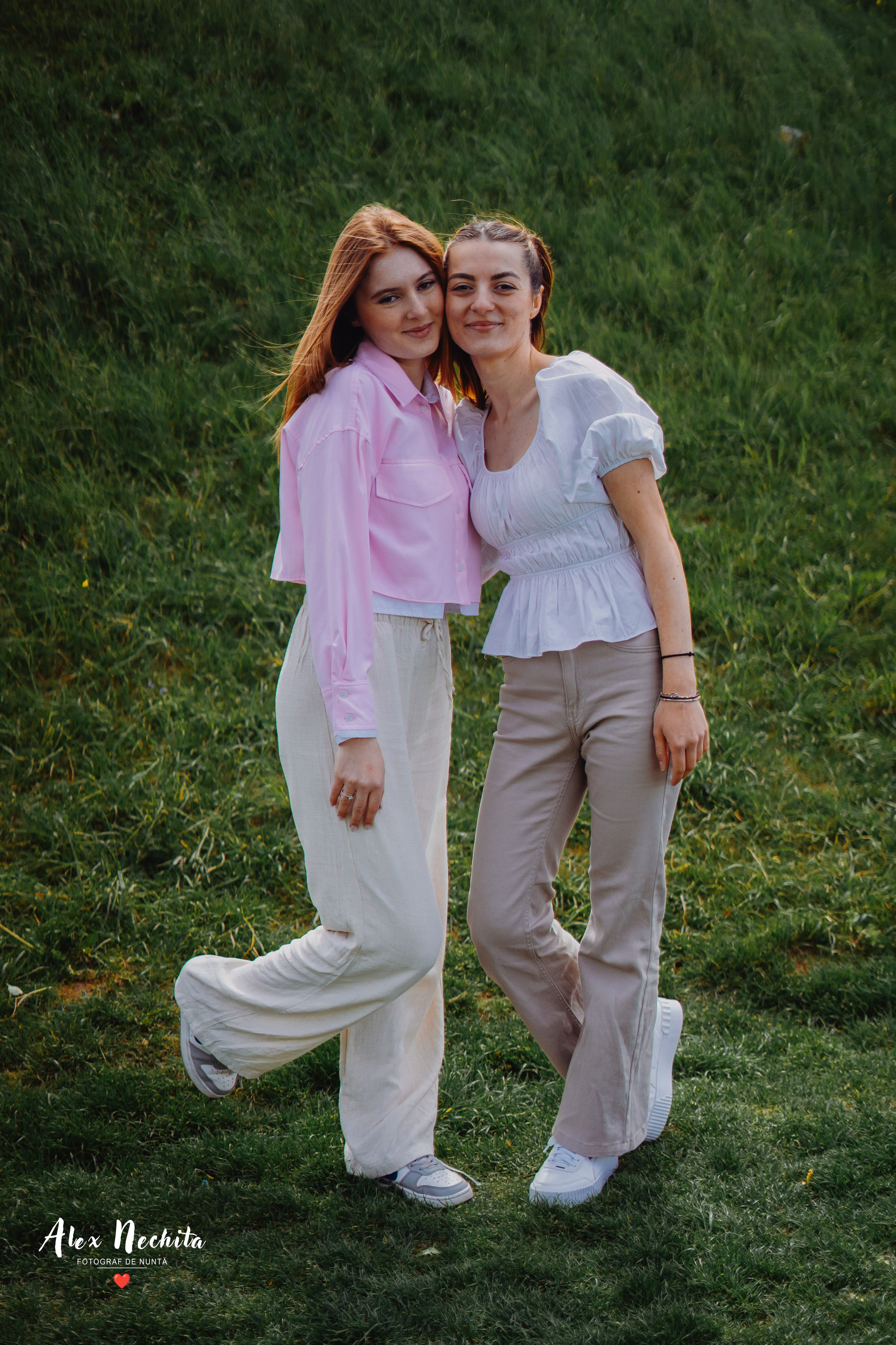 Aniversare în parc. Foto-Video Nunta Iasi, Suceava, Bucuresti / Disponibilitate 2025 — 2026 — 2027