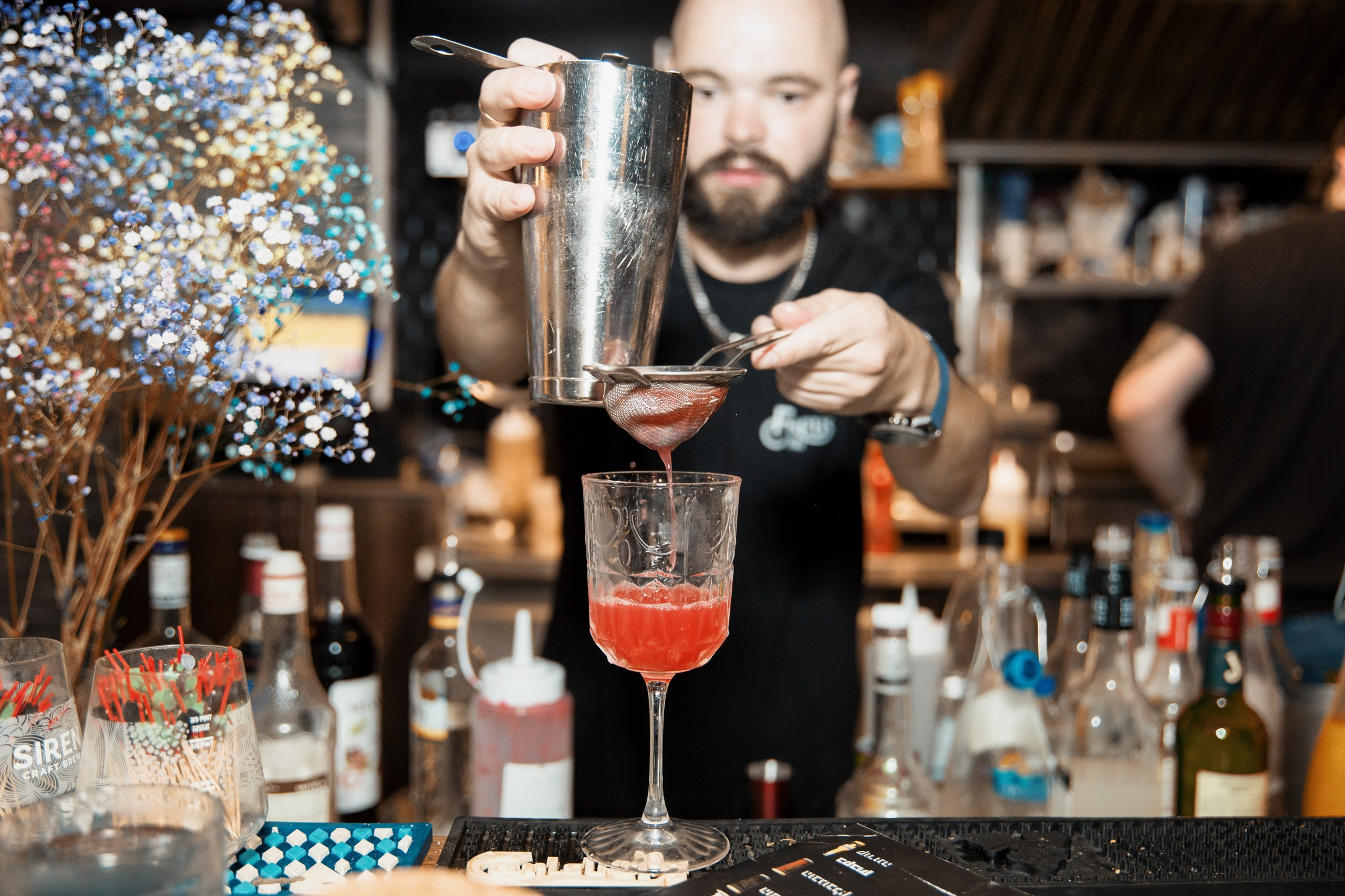 Контентная съемка для бара Focus. Портретный и репортажный фотограф в Израиле Рома Бирман