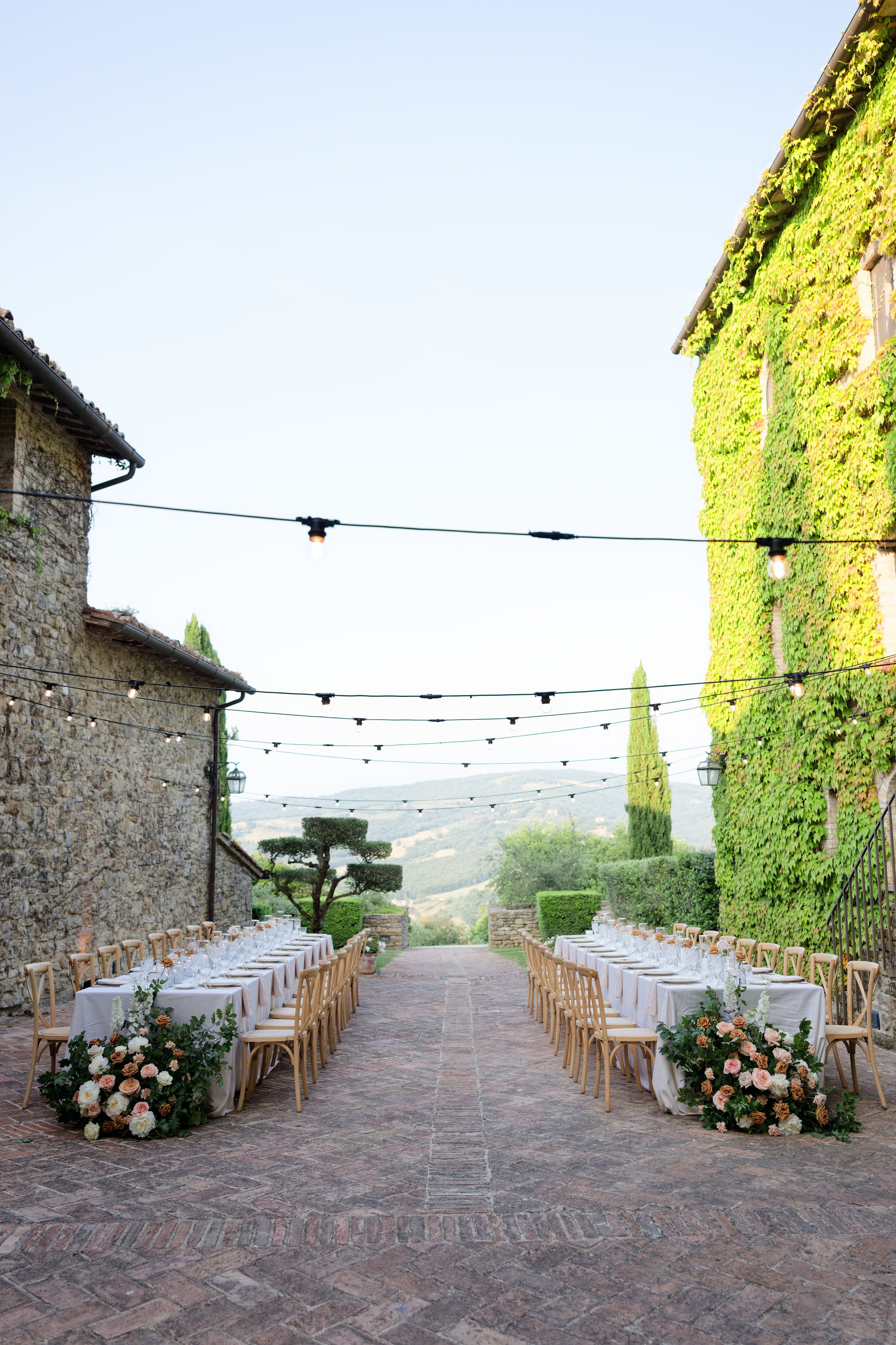 Wedding at Borgo Bastia Creti, Umbria