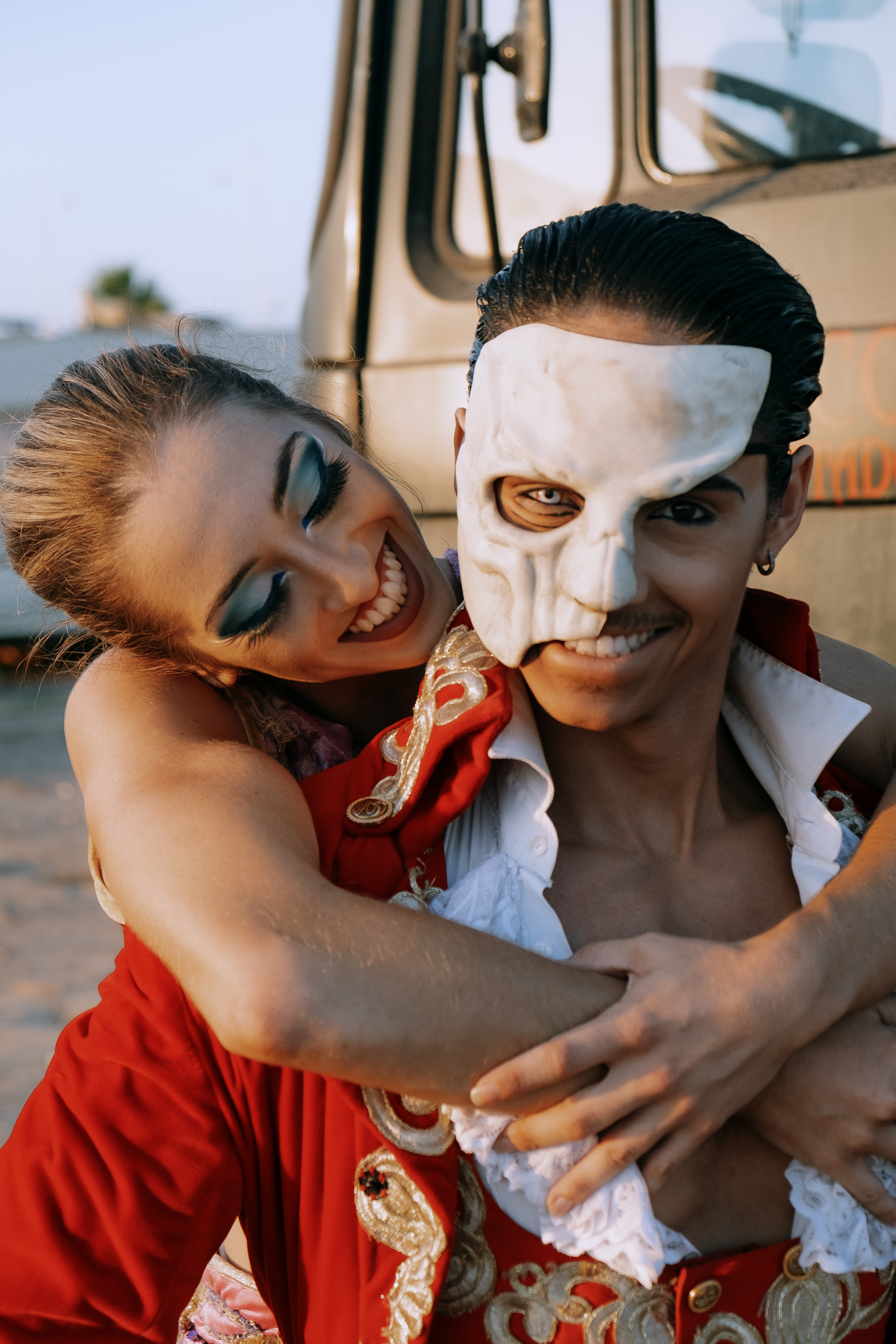 Carina & Schon Nuñez: El Circo Encantado