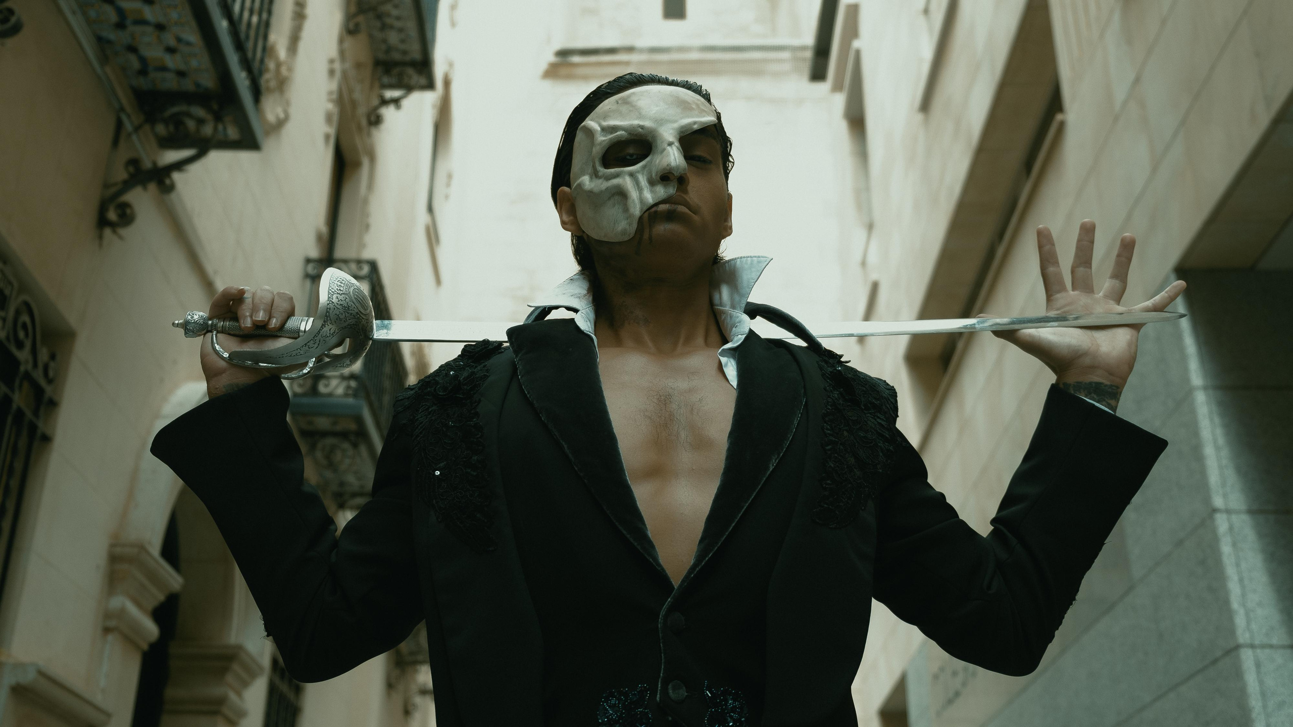 The Phantom | El Circo Encantado