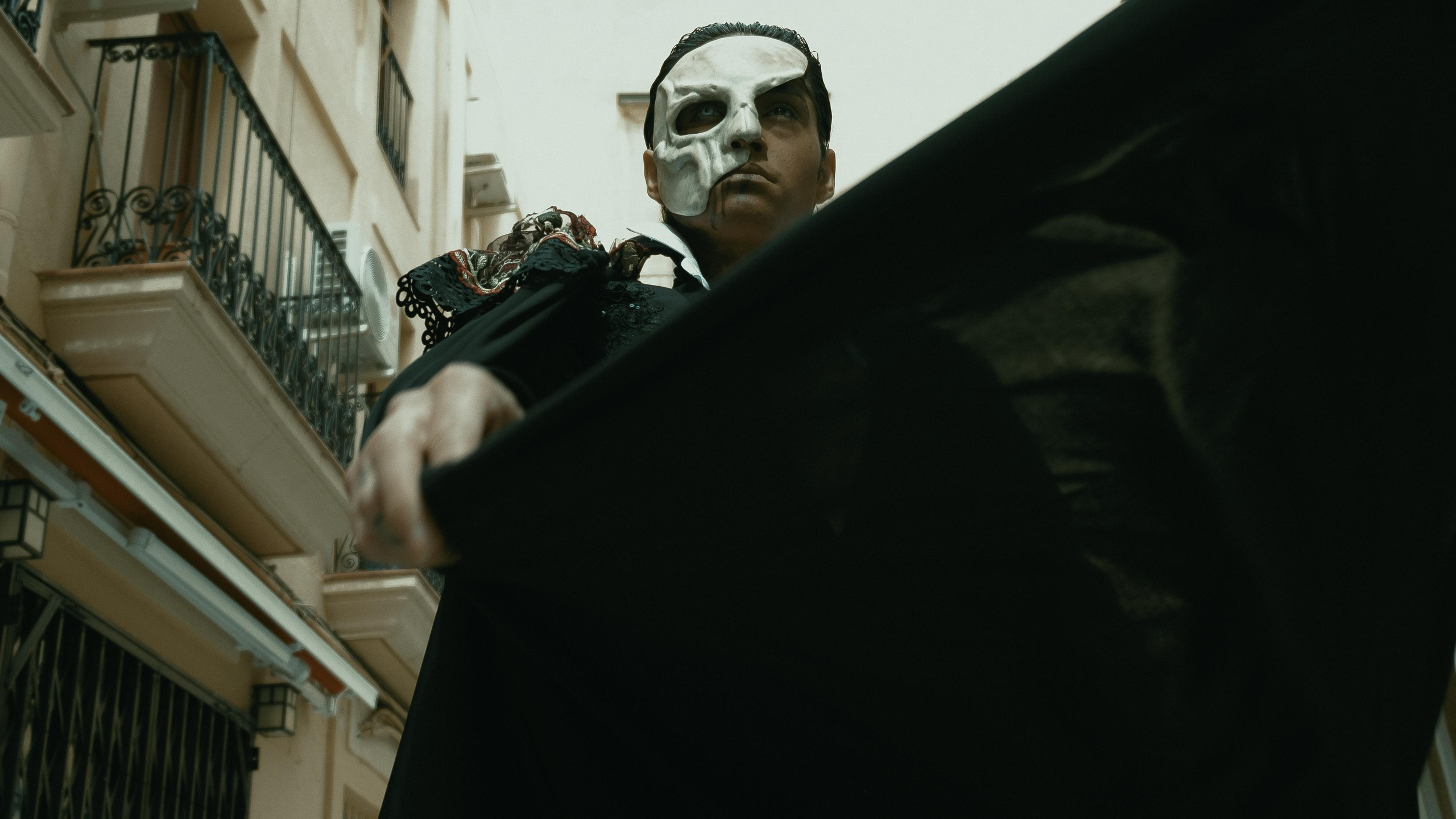 The Phantom | El Circo Encantado