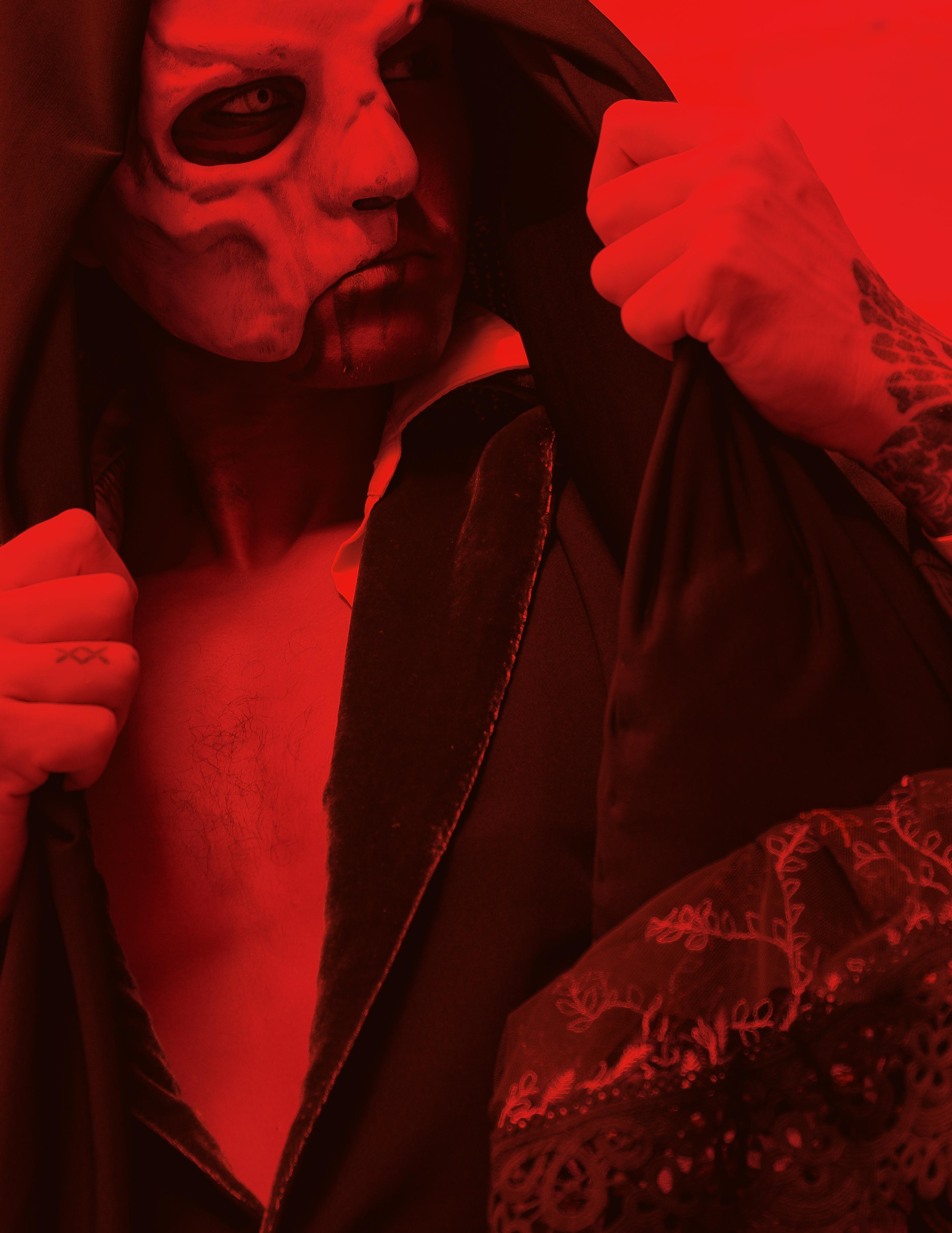 The Phantom | El Circo Encantado