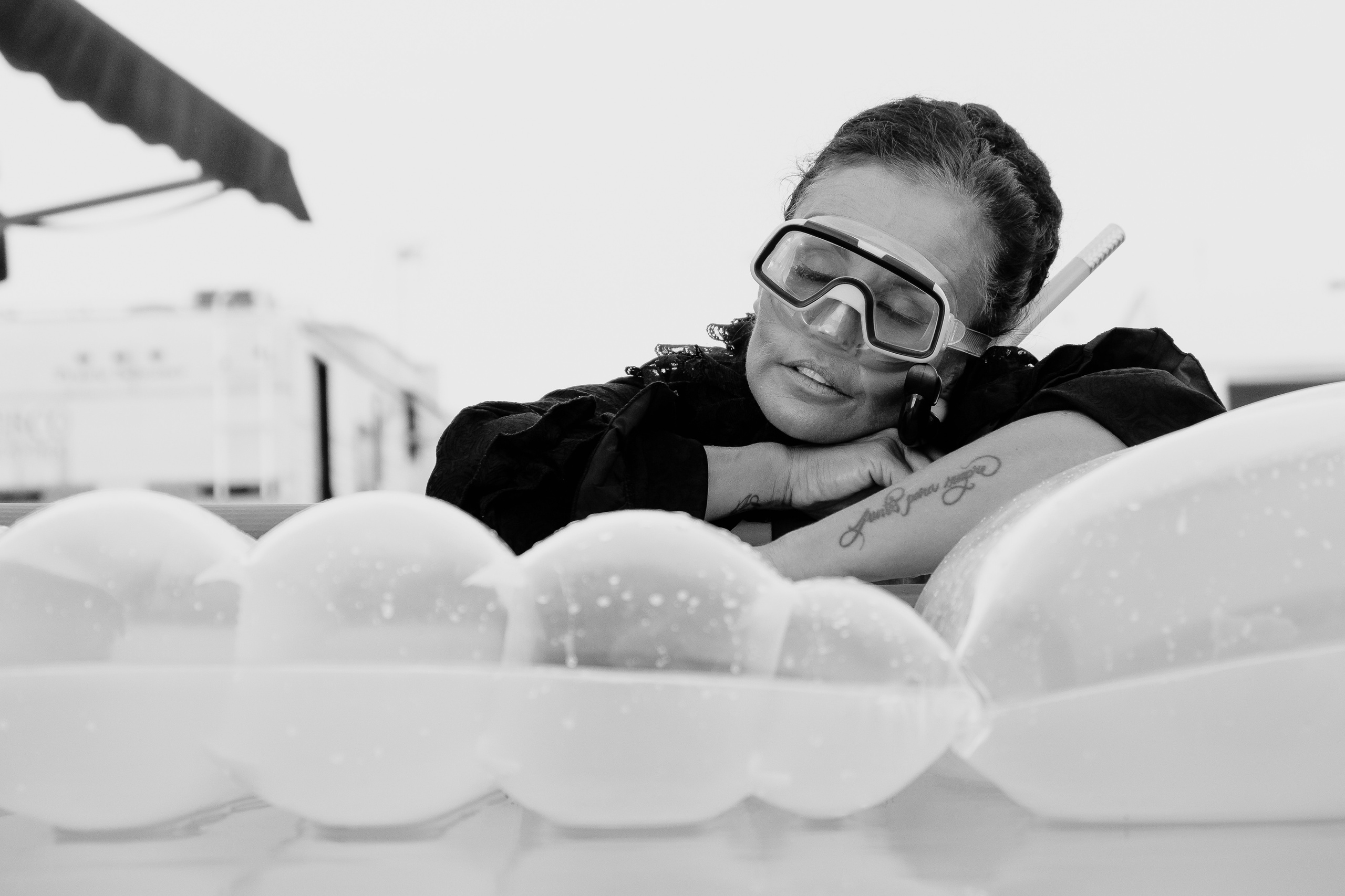 Witch on vacation. El Circo Encantado