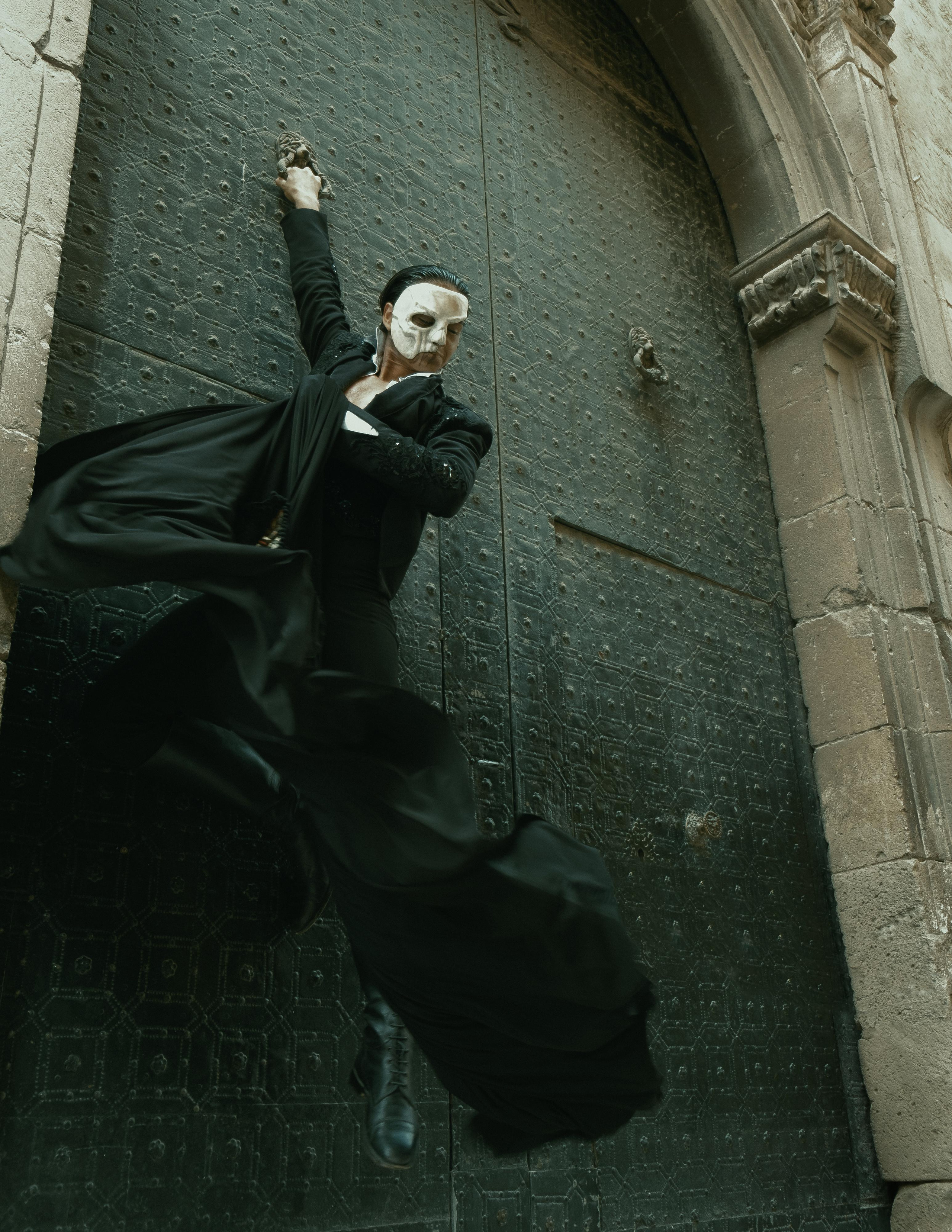 The Phantom | El Circo Encantado