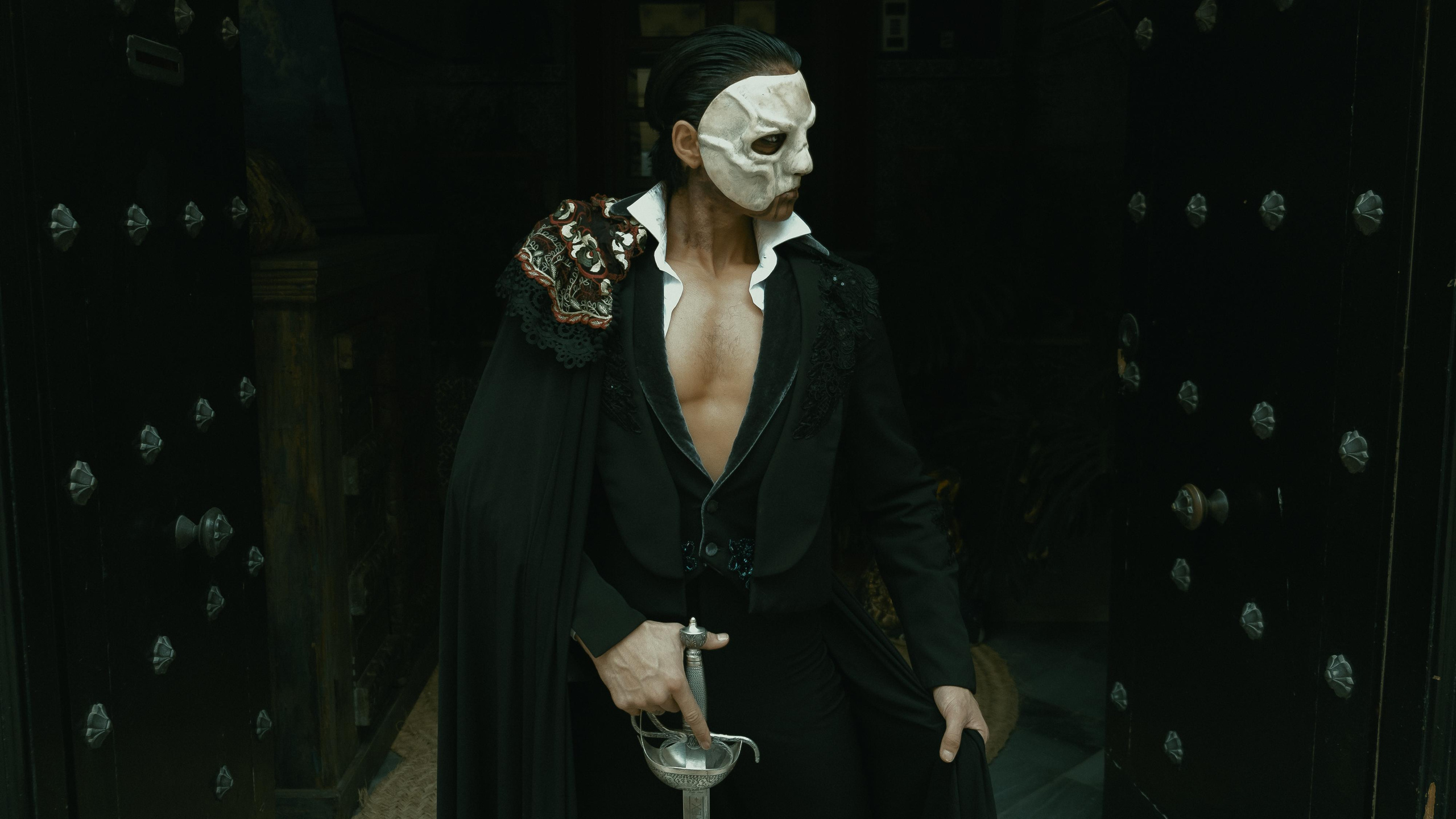 The Phantom | El Circo Encantado