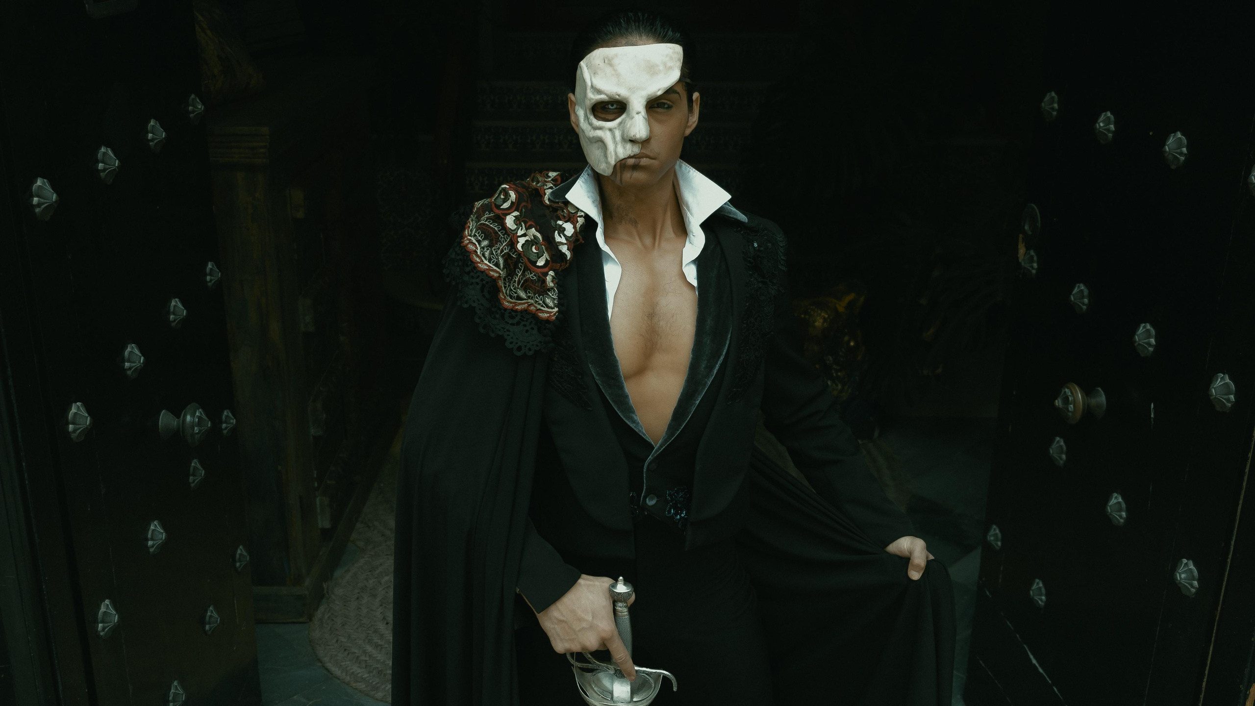 The Phantom | El Circo Encantado