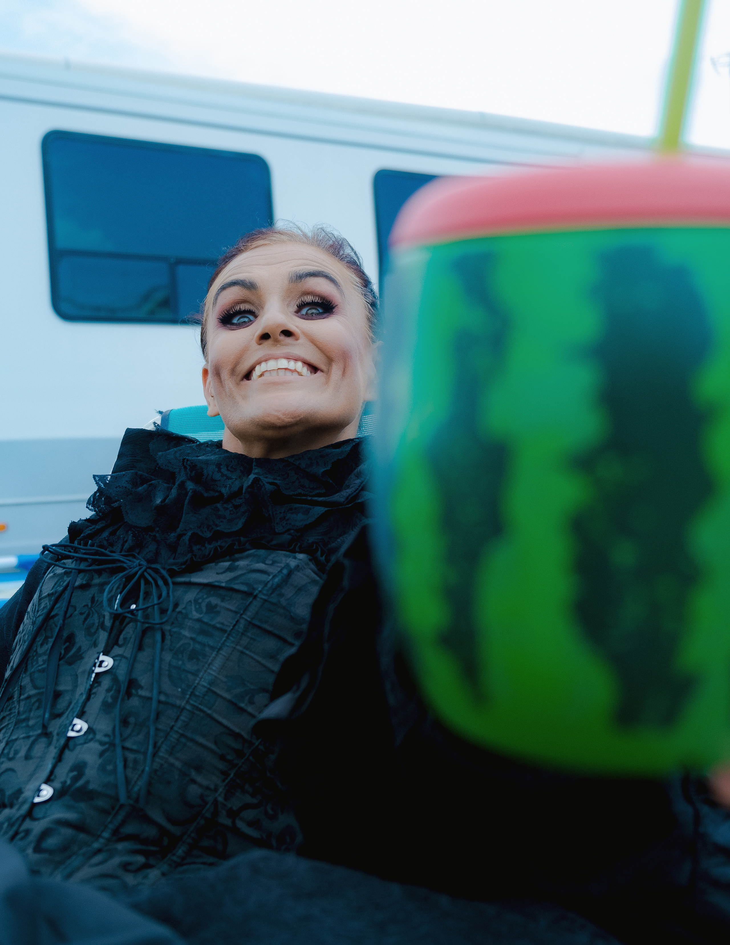 Witch on vacation. El Circo Encantado