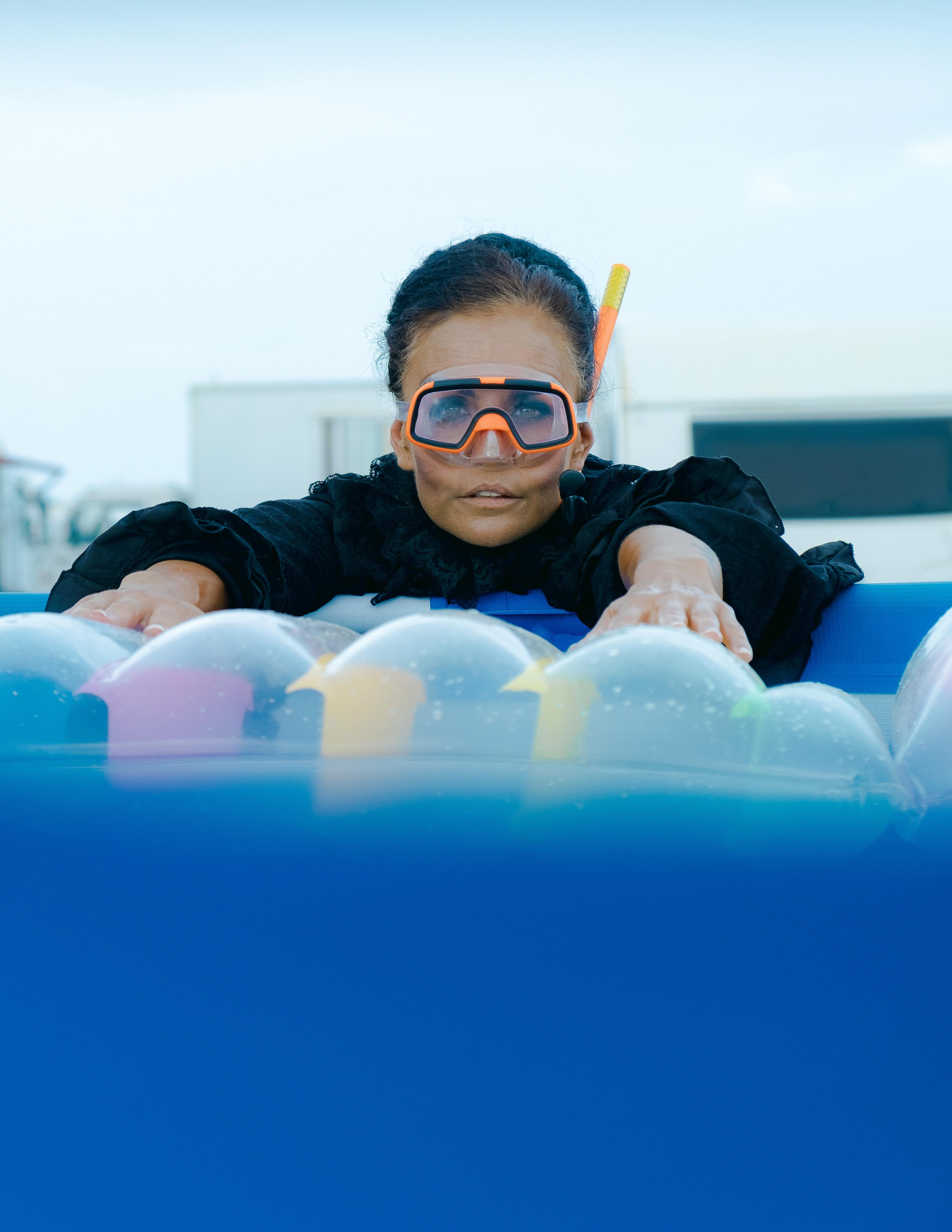 Witch on vacation. El Circo Encantado