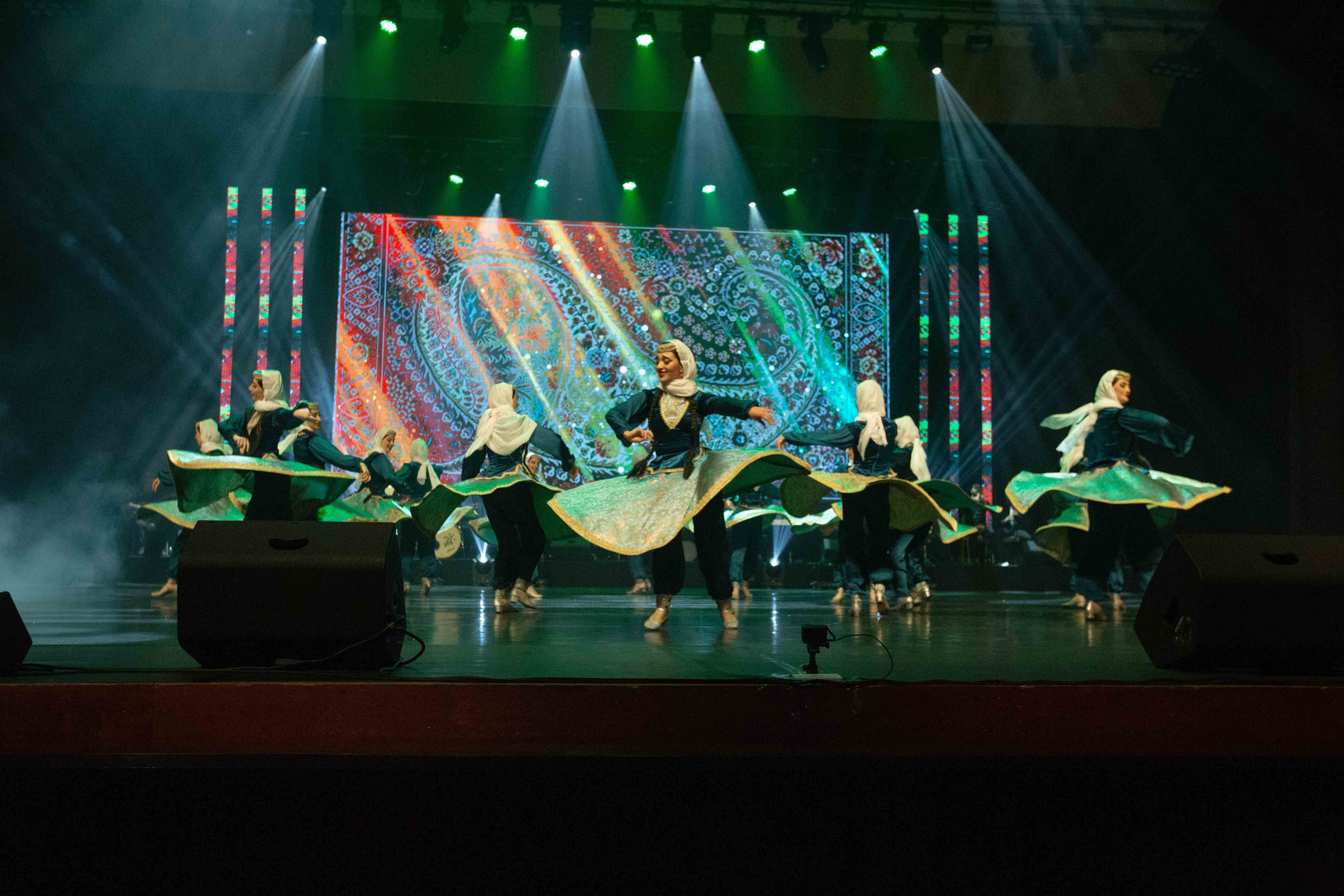 STATE DANCE ENSEMBLE. Wedding&Event photographer Ismail Rzayev in Baku