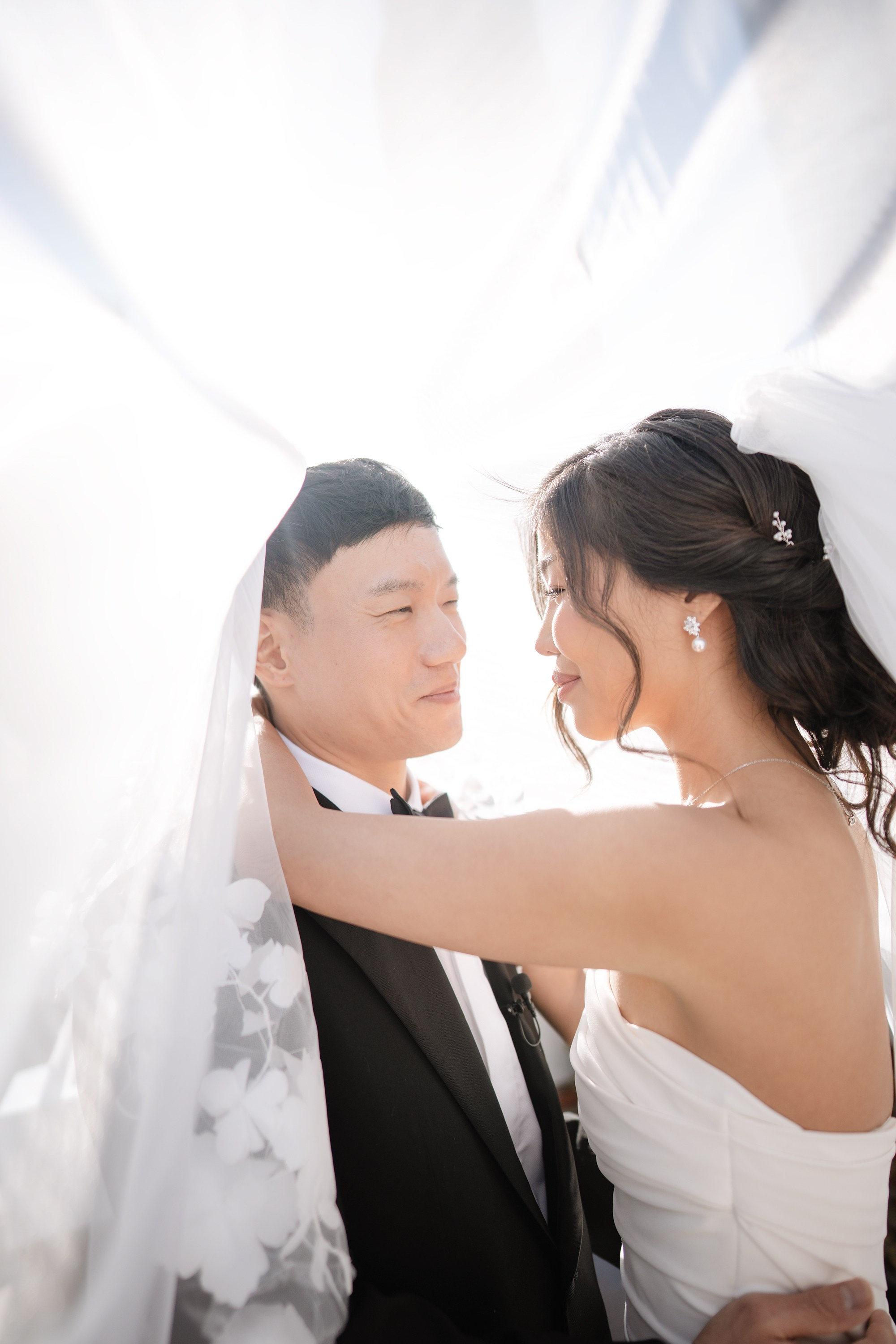 Elegant Wedding Shoot in New York. Portrait and wedding photographer in New York