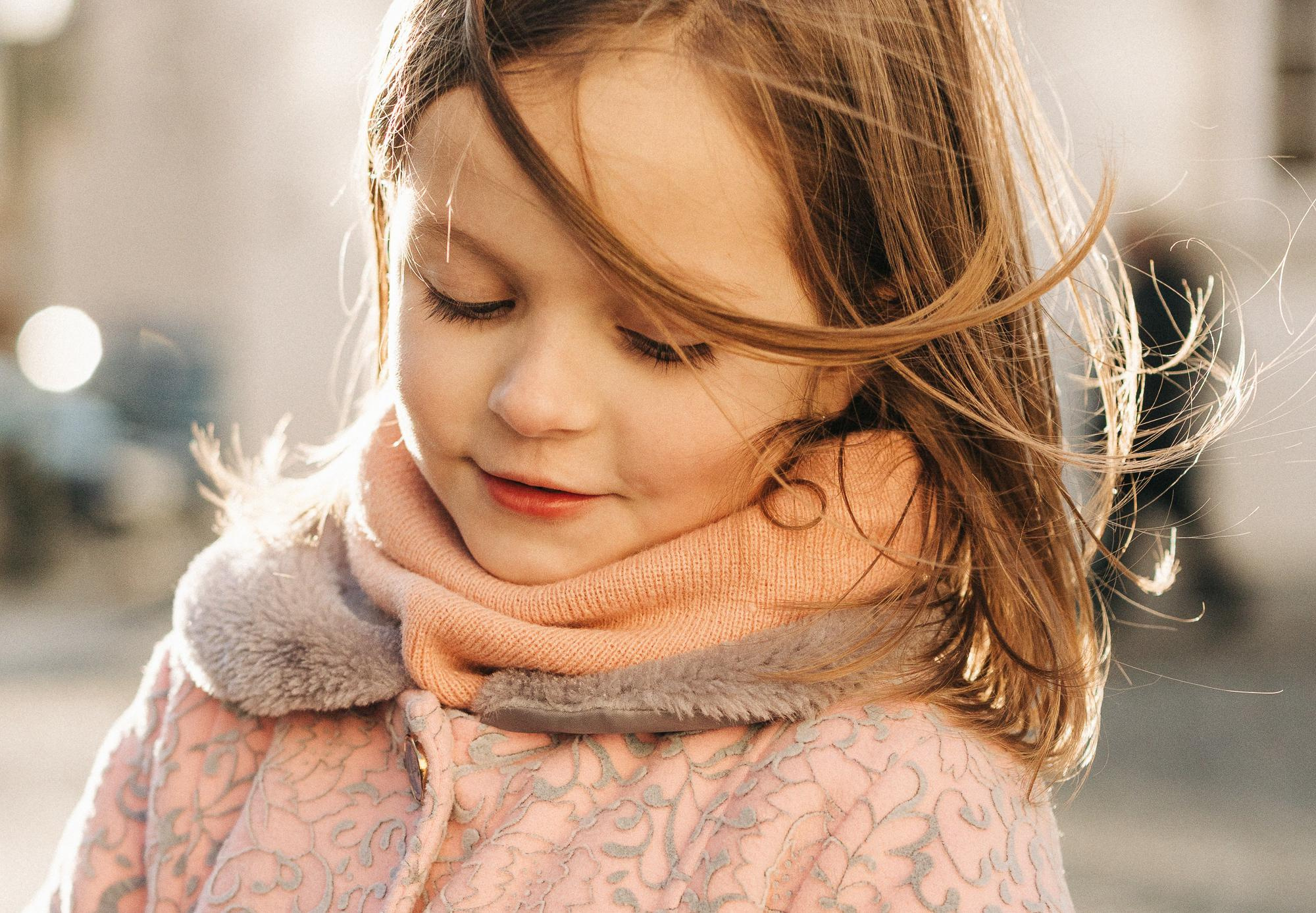 Photoshoot of a mother and daughter. Family and wedding photographer in Prague Natalia Fedori