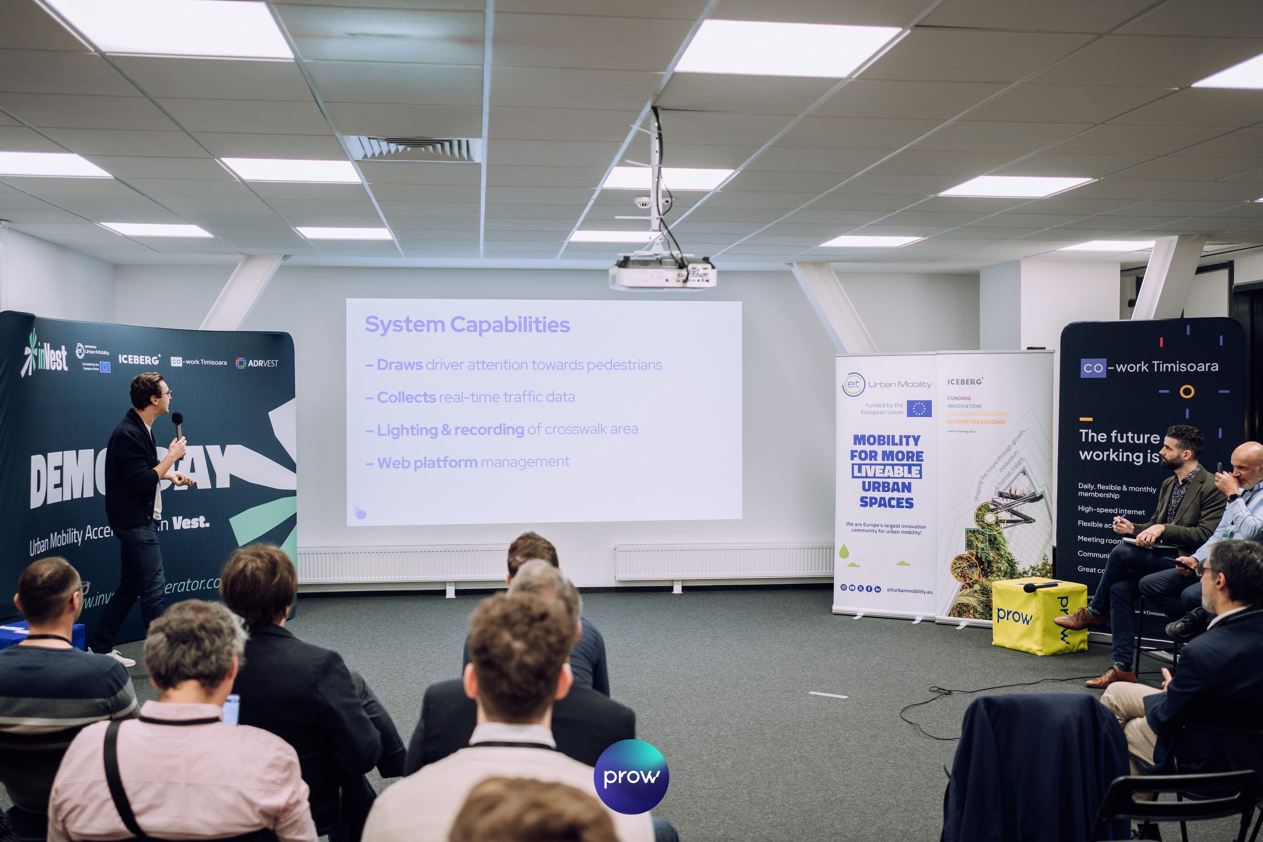 InVest DemoDay @ Cowork. Cozac Cristian Photographer