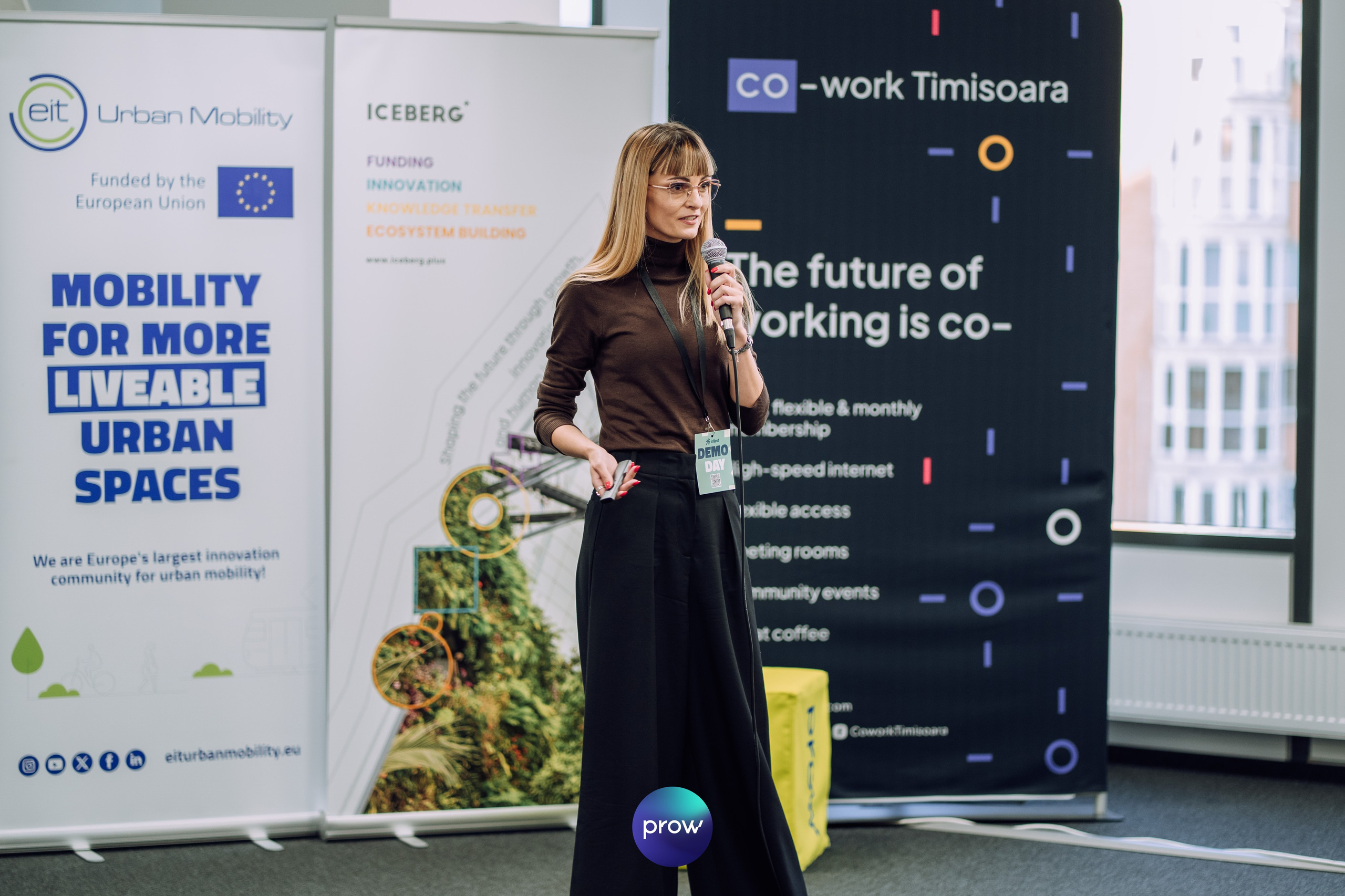 InVest DemoDay @ Cowork. Cozac Cristian Photographer