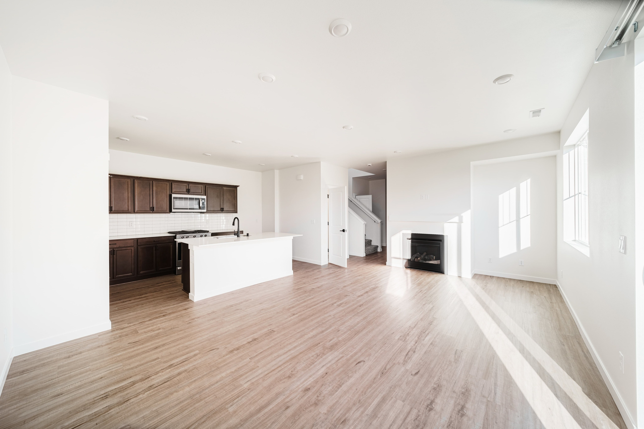 Real Estate photography. Washington state. EVAN ARISTOV WEDDING PHOTOGRAPHY — Seattle Wedding Photographer