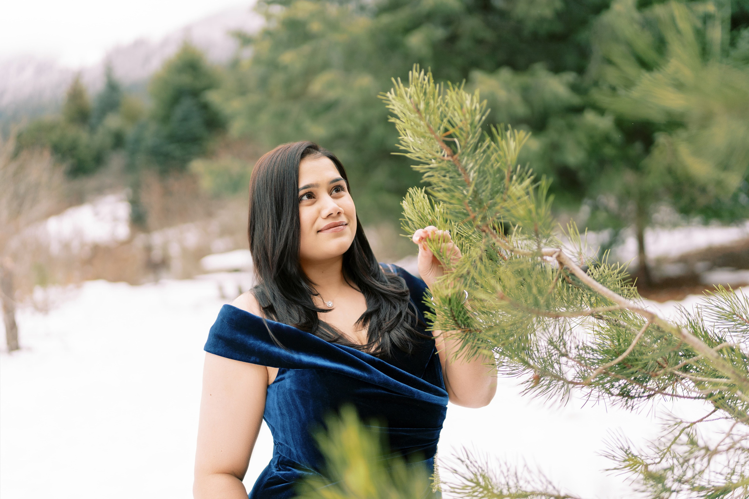 Engagement photoshoot. Date & TJ. Gold Creek Pond. December 2024. EVAN ARISTOV WEDDING PHOTOGRAPHY — Seattle Wedding Photographer
