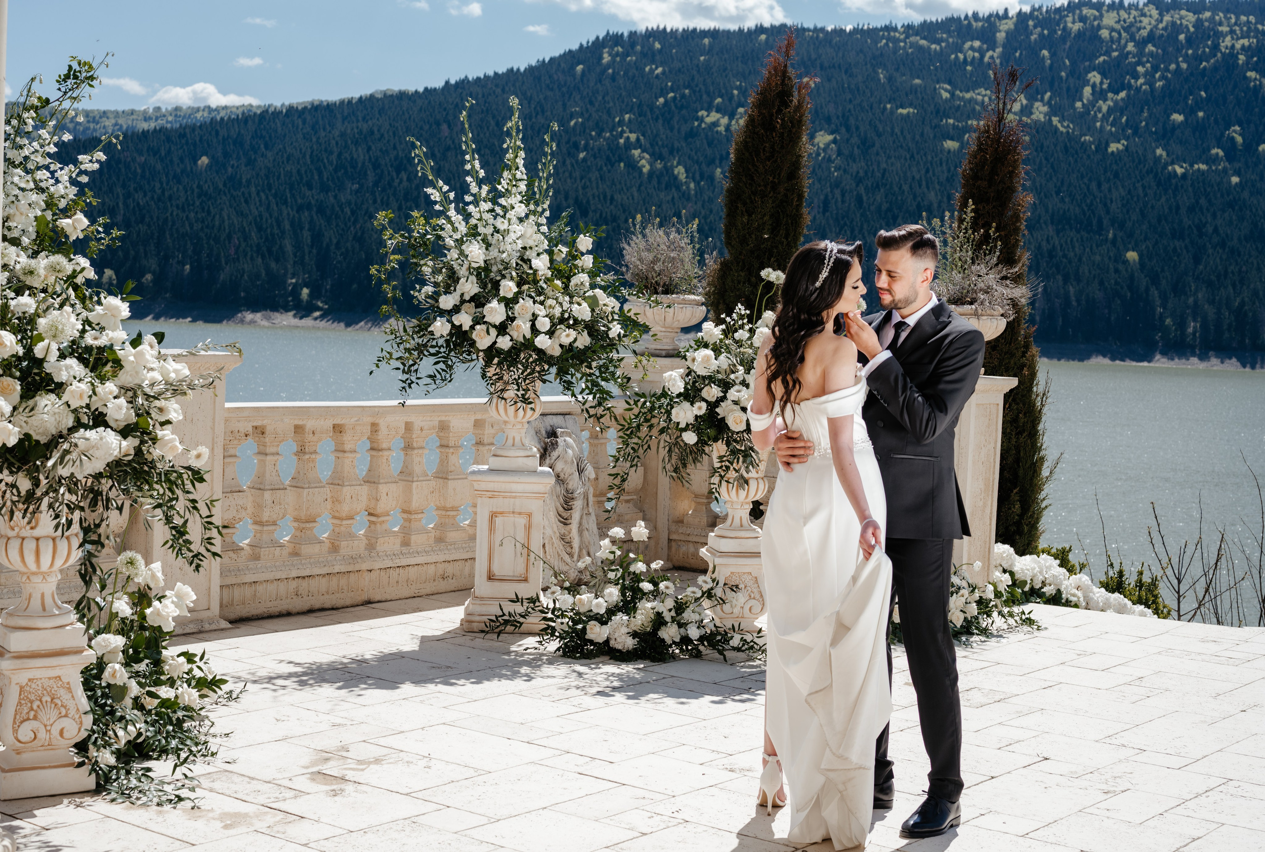 Nunta Bianca si Gilbert, Gradinile Romane, Piatra Neamt. Ana Maria Dragan Fotograf Evenimente