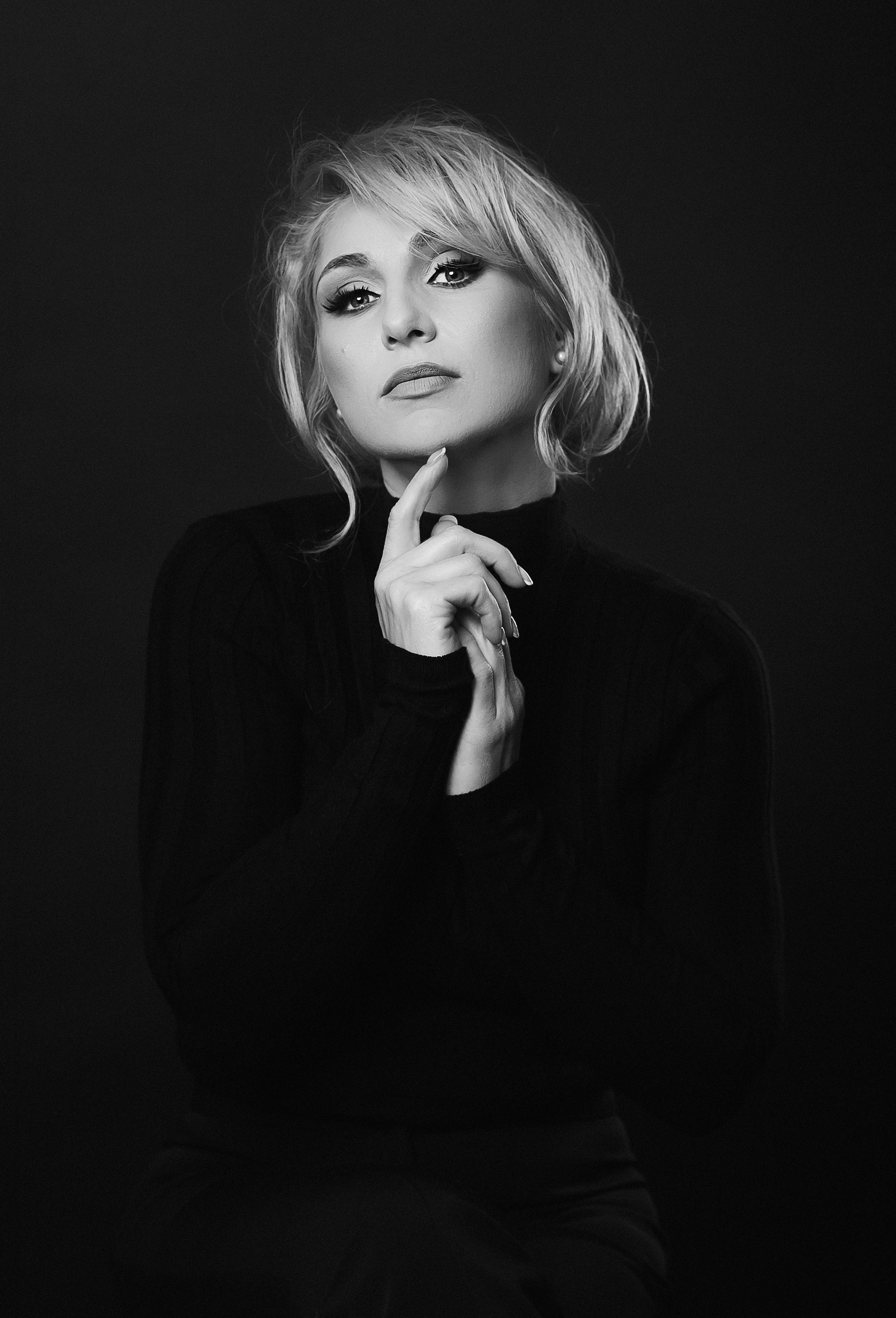 Elena Mascan – Fotograf newborn, maternitate, portret, smash the cake & branding personal | La Femme Studio Photograpy|Constanţa