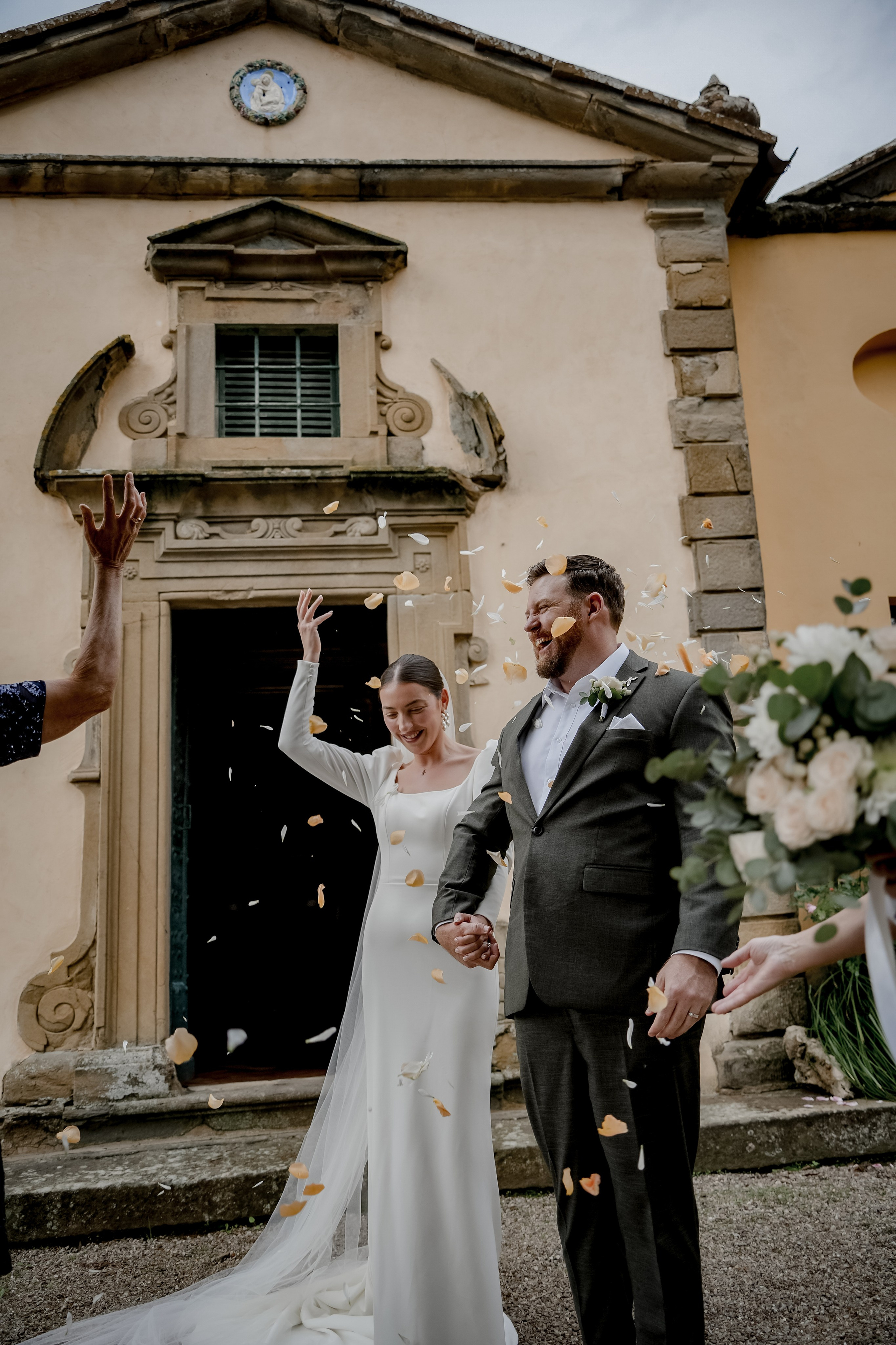 Elopment in Cortona. Villa Falconiere. Wedding Photographer in Italy