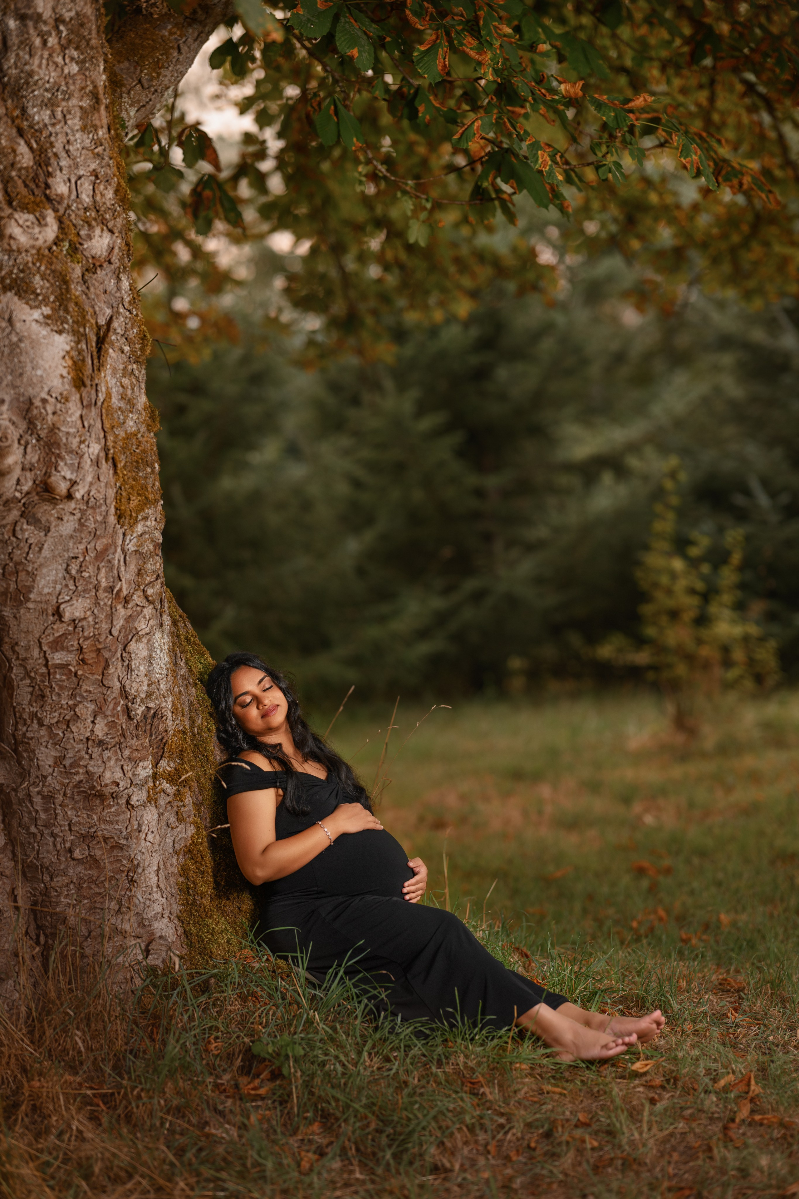 Grisha with her husband. Wedding & family photography in Seattle area. Helen Michelle photographer