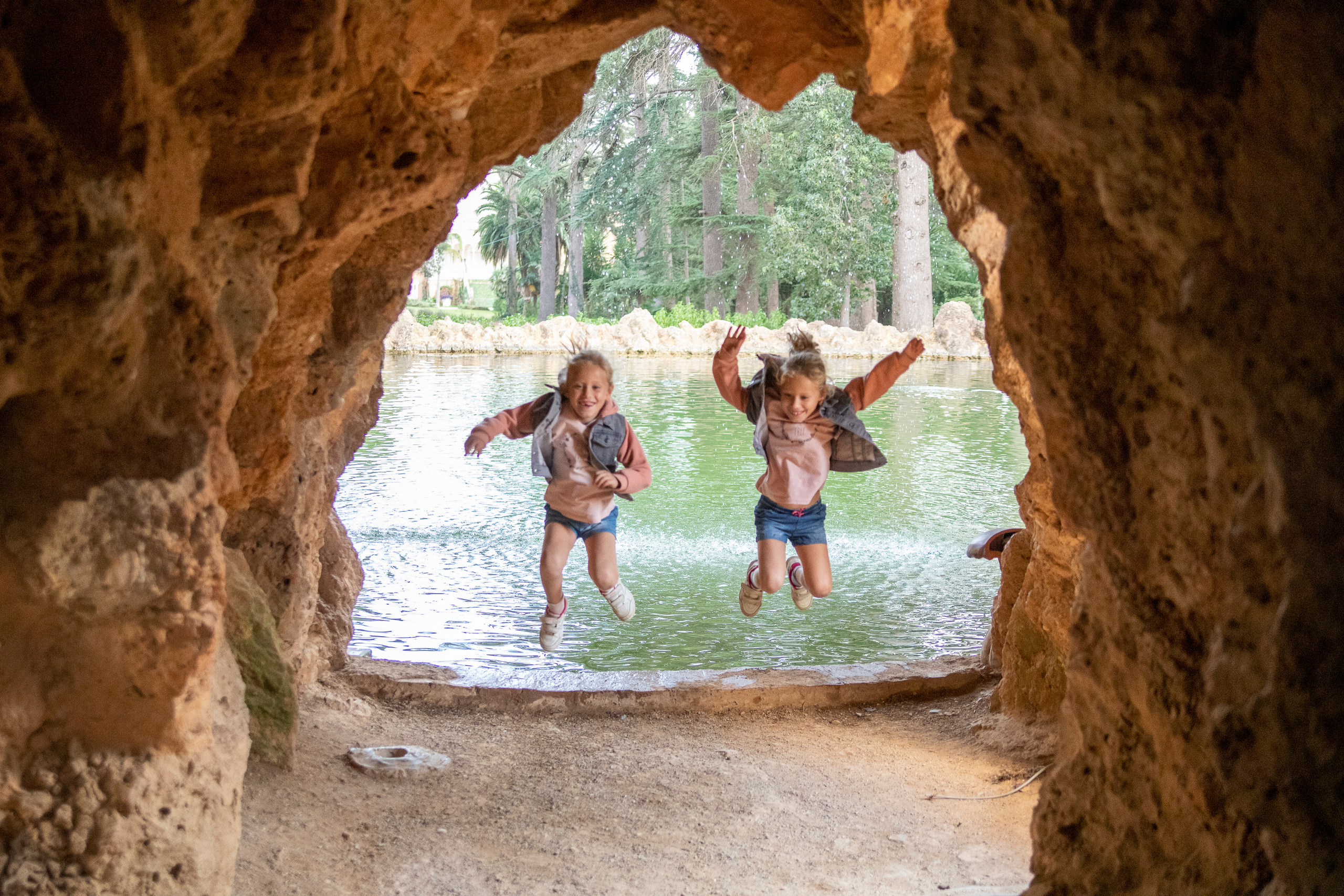 Victoria. Фотограв в Испании Таррагоне