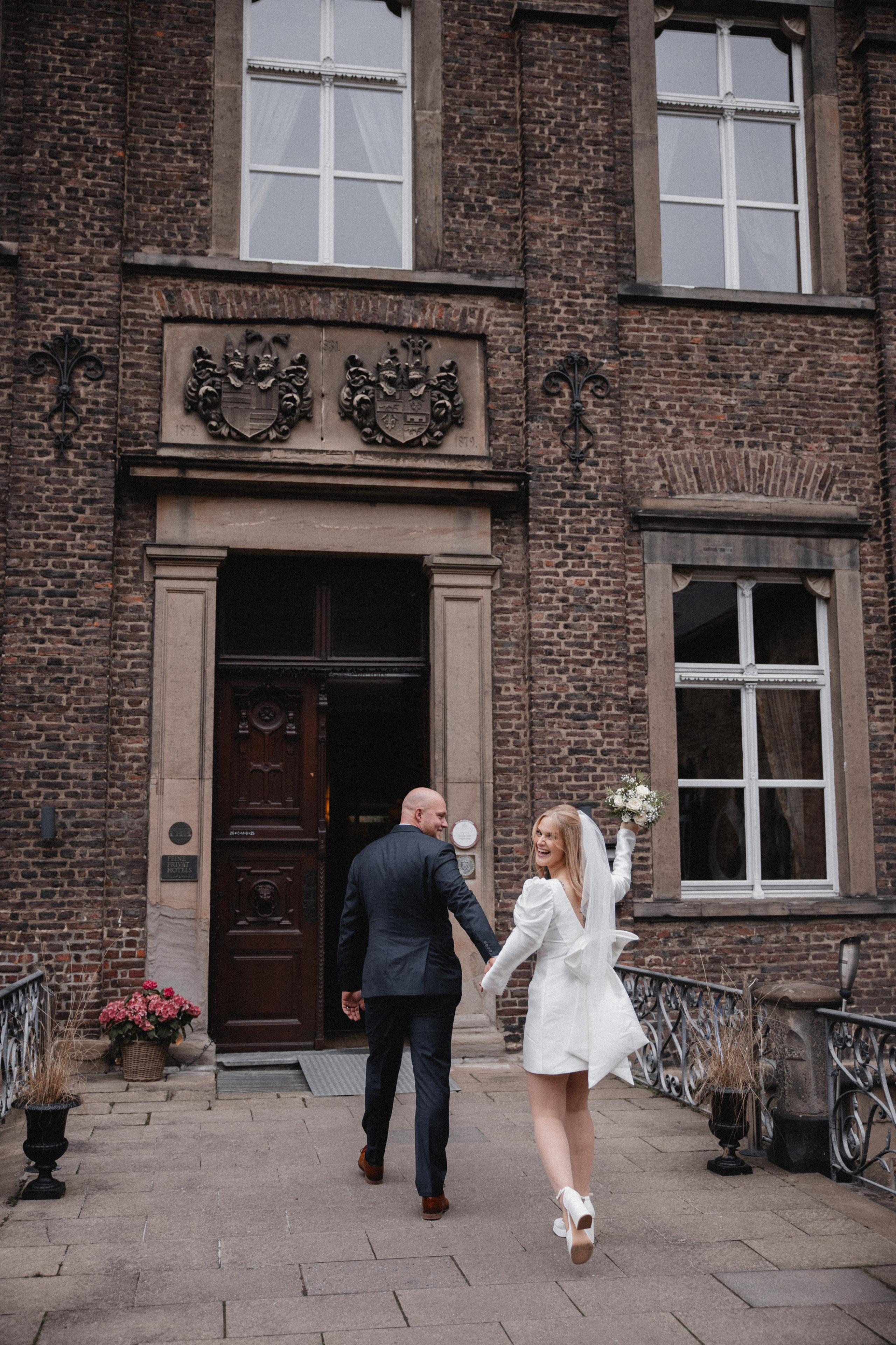 Louisa & Niklas | Schlosshotel Hugenpoet. Photographer in Bochum Dolia Halyna