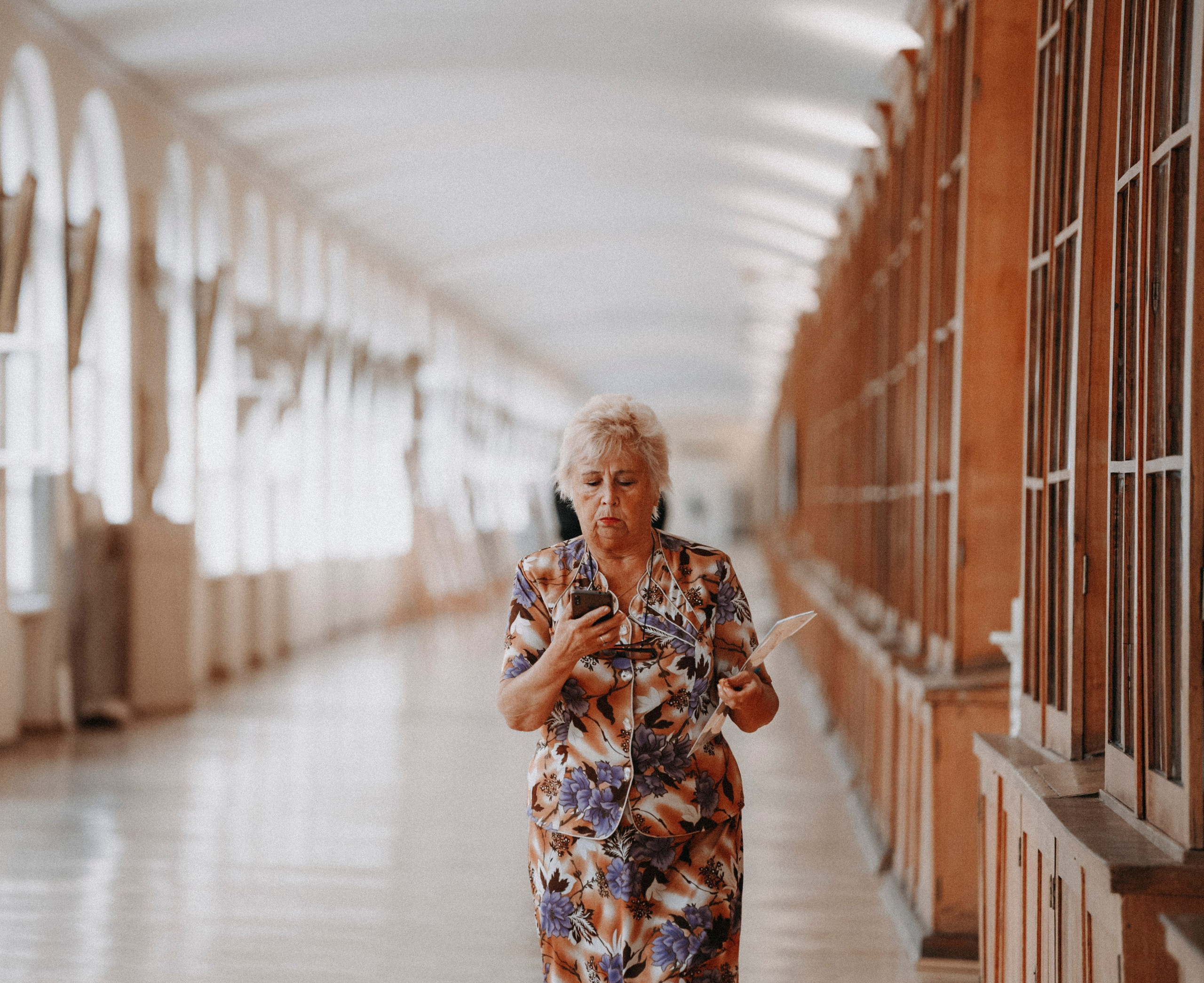 ЛИКИ НАУКИ. Стрит-фотография, полная абсурда, идиотизма и красоты