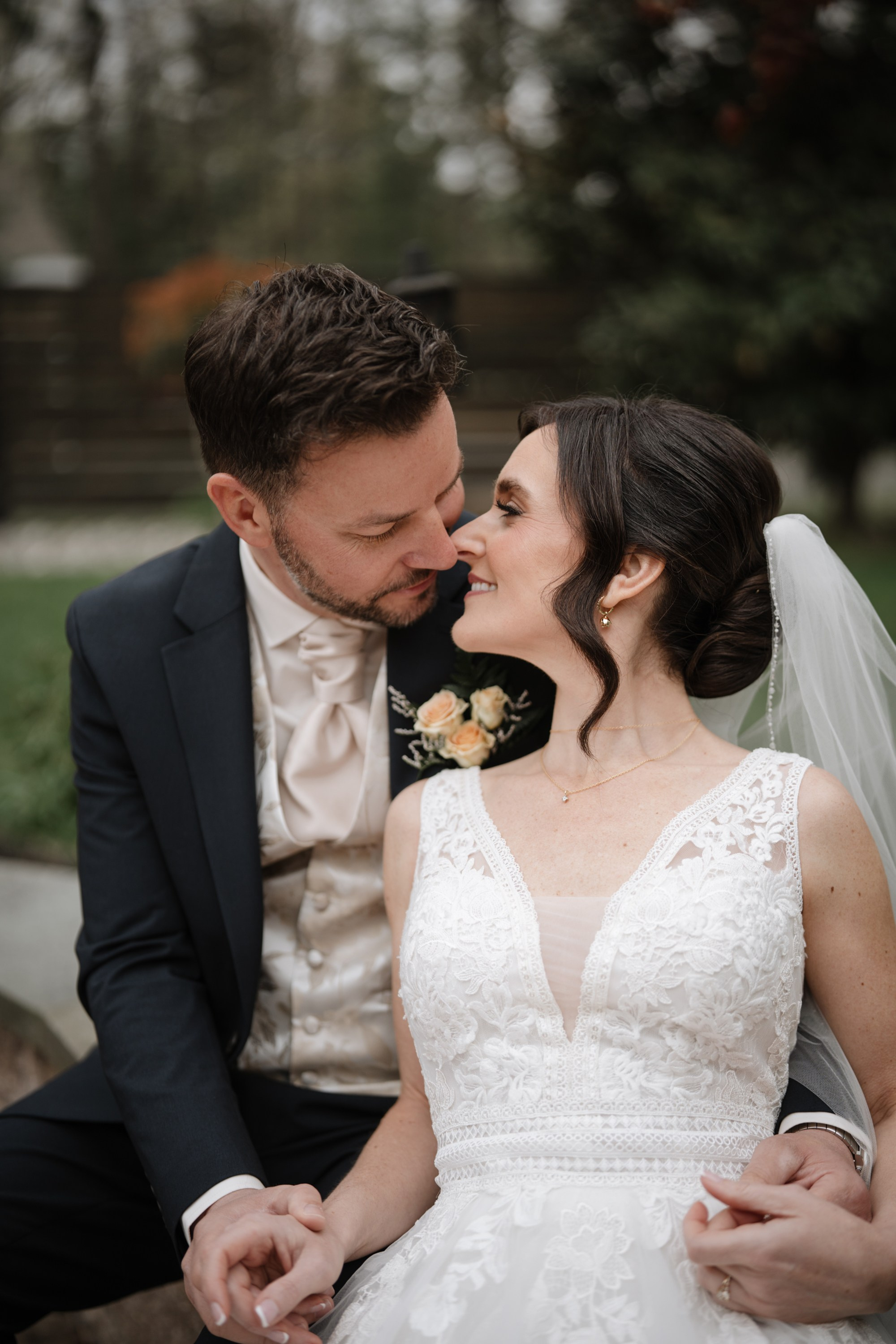 Liza and Jody. Philadelphia, PA. Portrait and wedding photographer in New York
