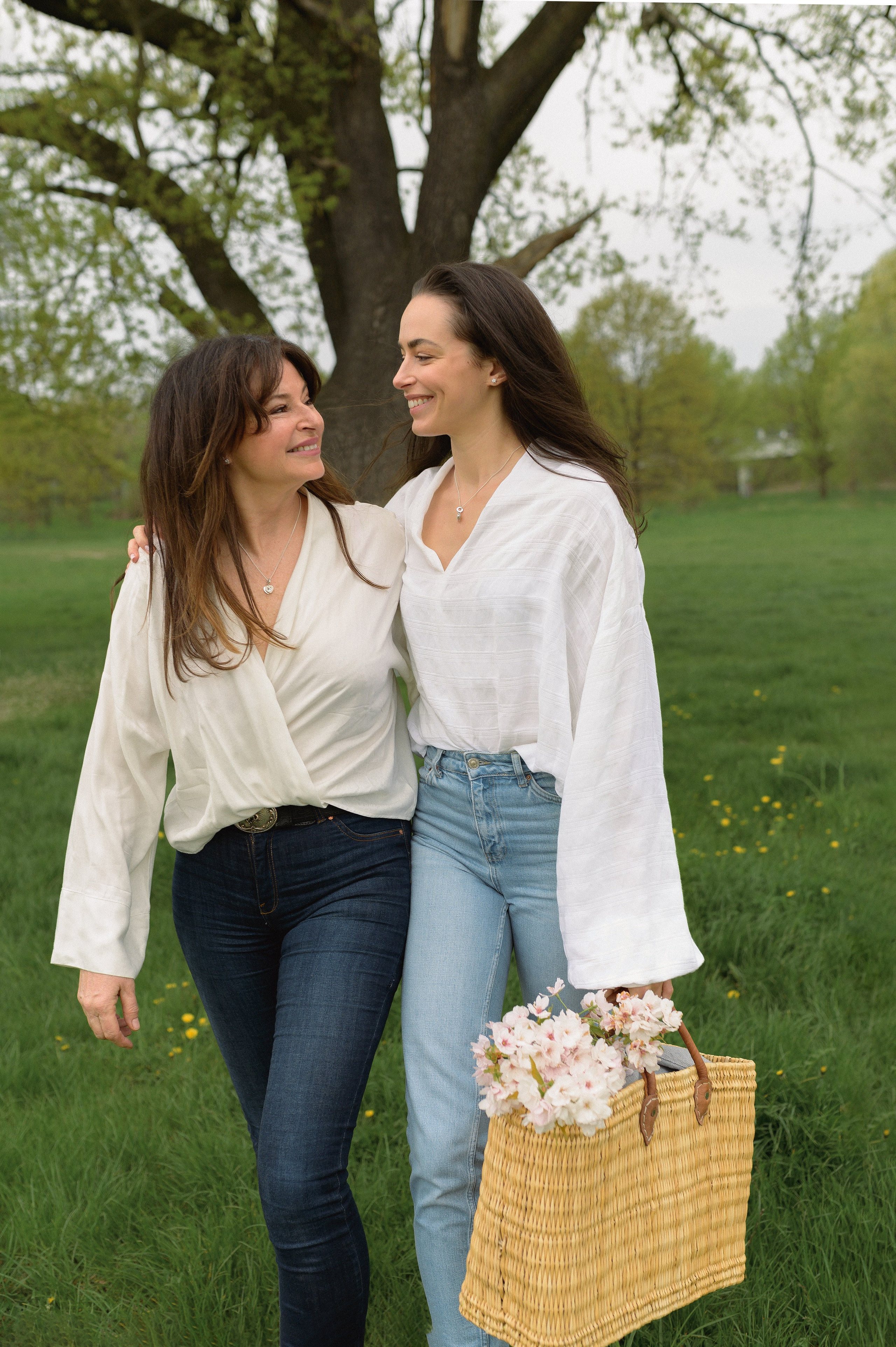 Mother and daughter, 2023. Wedding photographer in Wroclaw Warsaw Krakow Margarita Tuleiko
