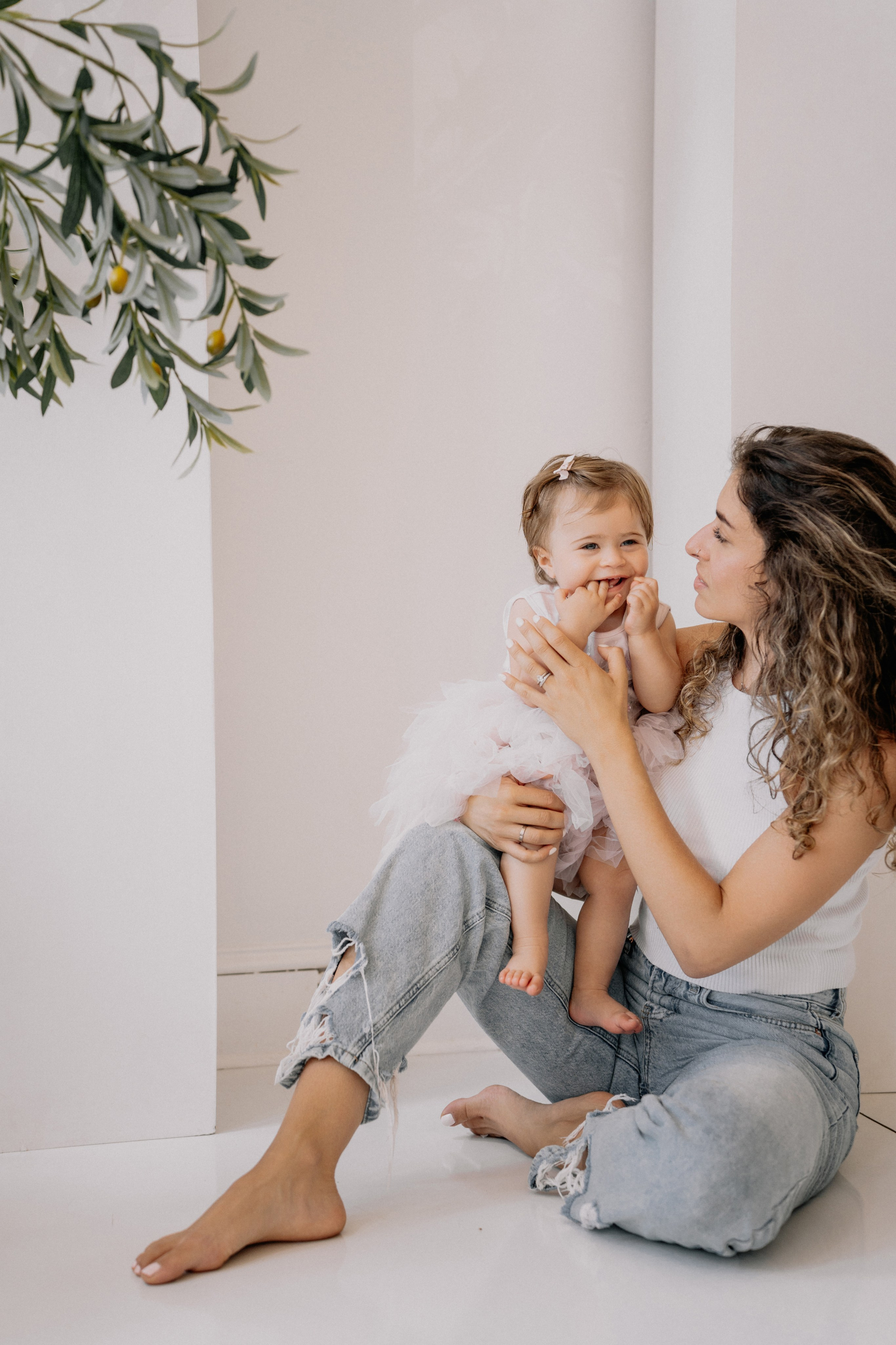 First Birthday Studio Photography – A Milestone Celebration. Alisa Tant — Family and newborn photographer Bucks County, Montgomery county, Philadelphia, NJ