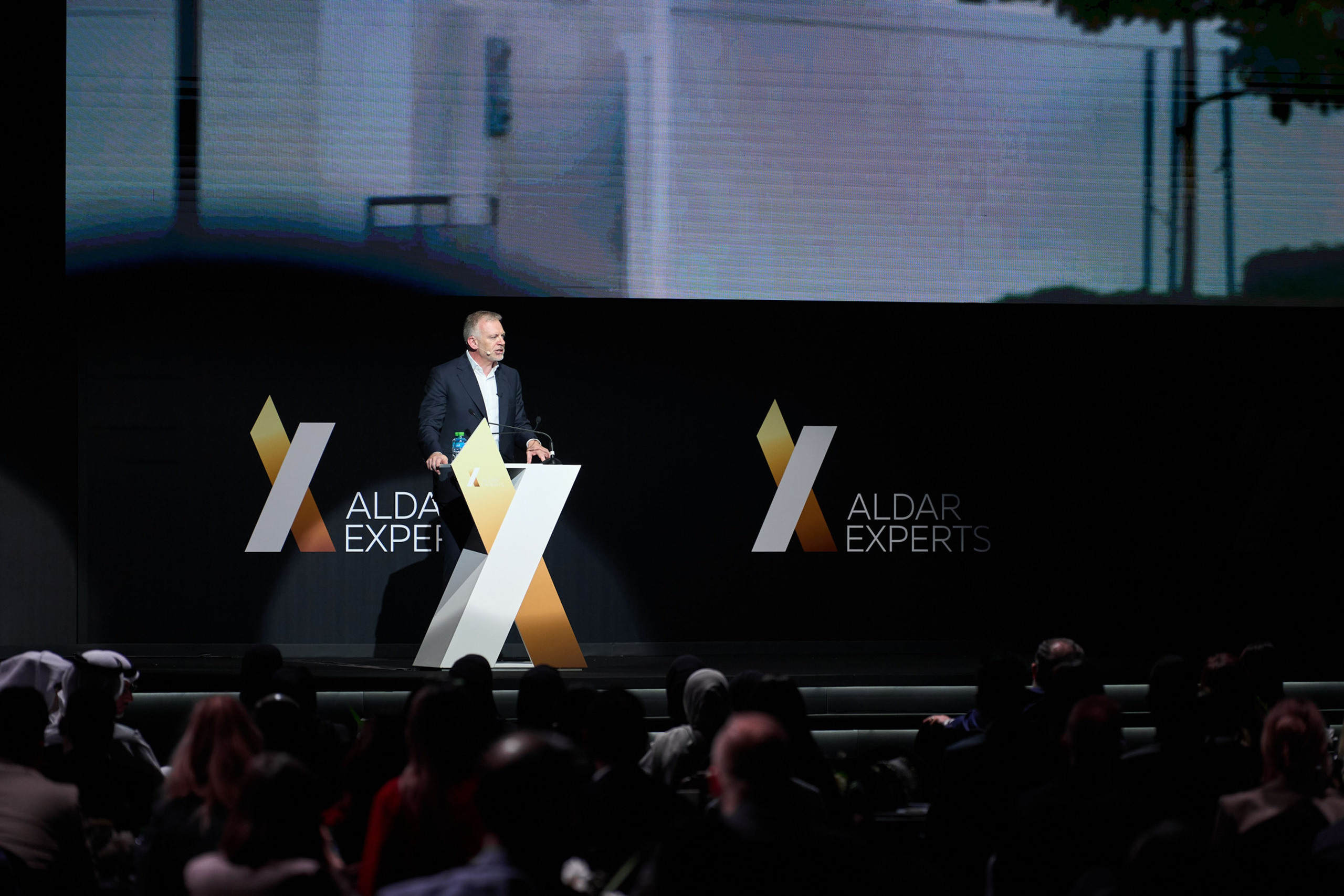 Corporate & Event Photography in Dubai. Vitalii Honiukov | Photography production based in Dubai, UAE