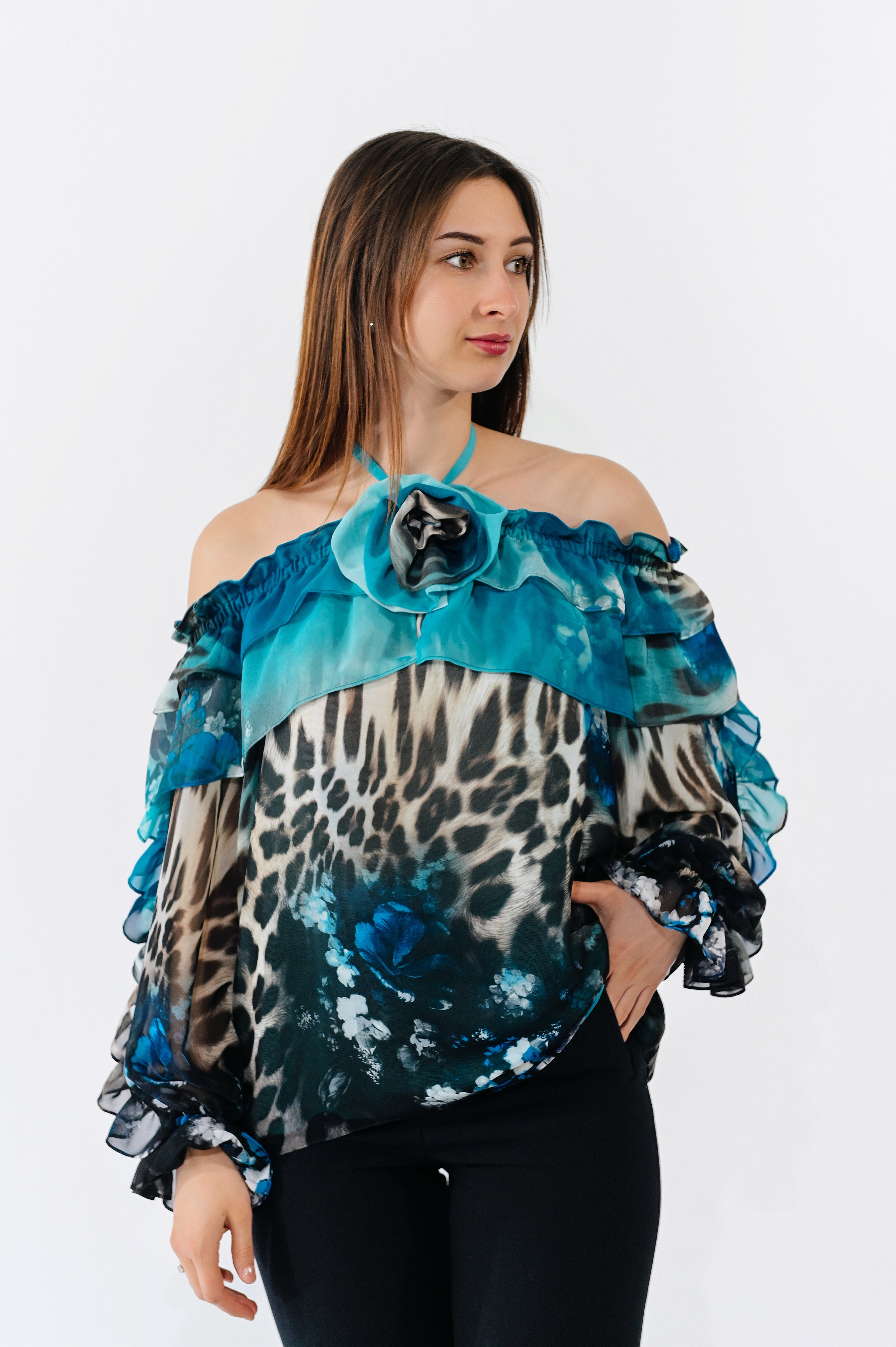 Bluză din voal. Designer vestimentar: elaborarea, proiectarea și confectionare…