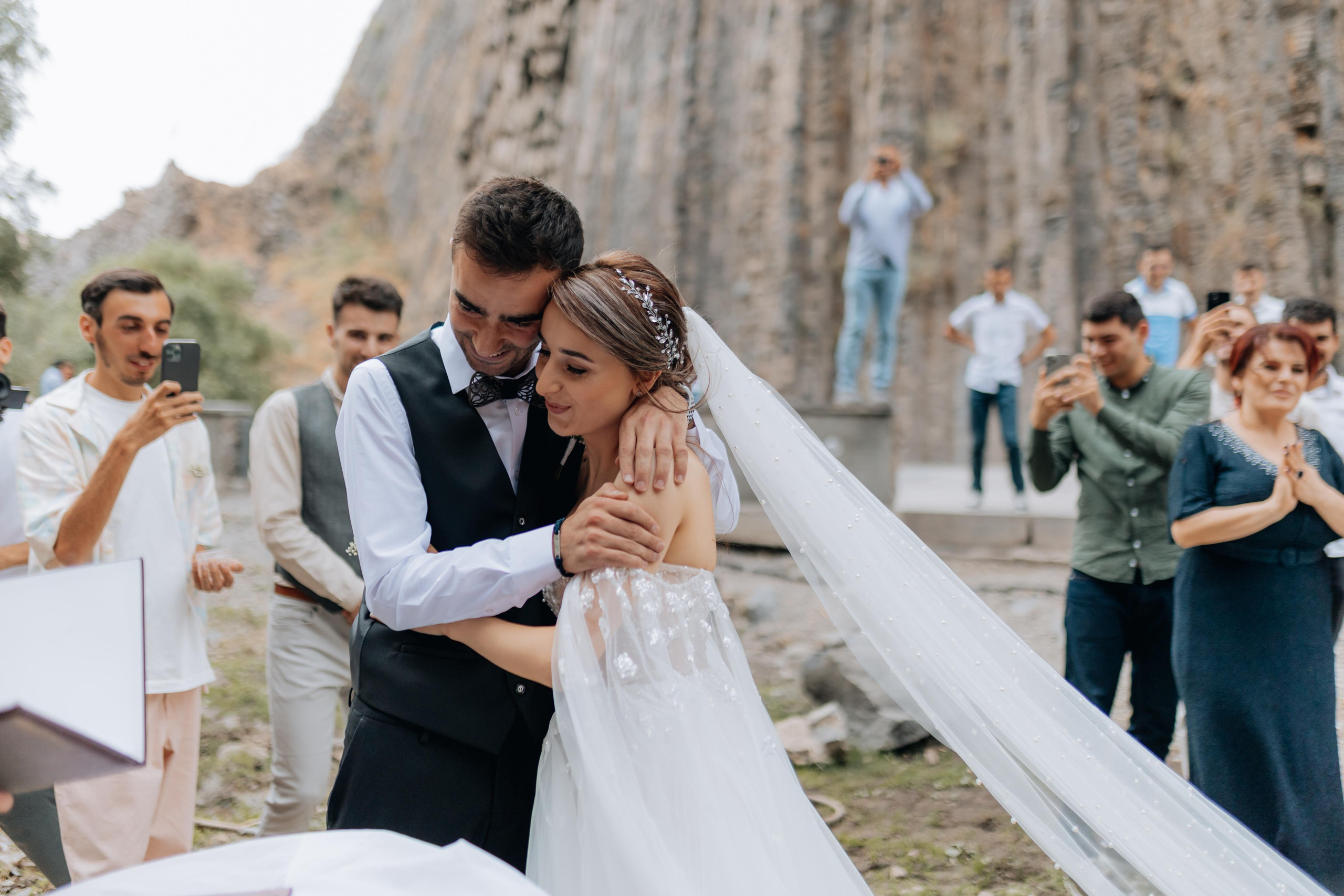 Վարդան և Լիլիթ. Taron Yesayan Wedding & Family photographer